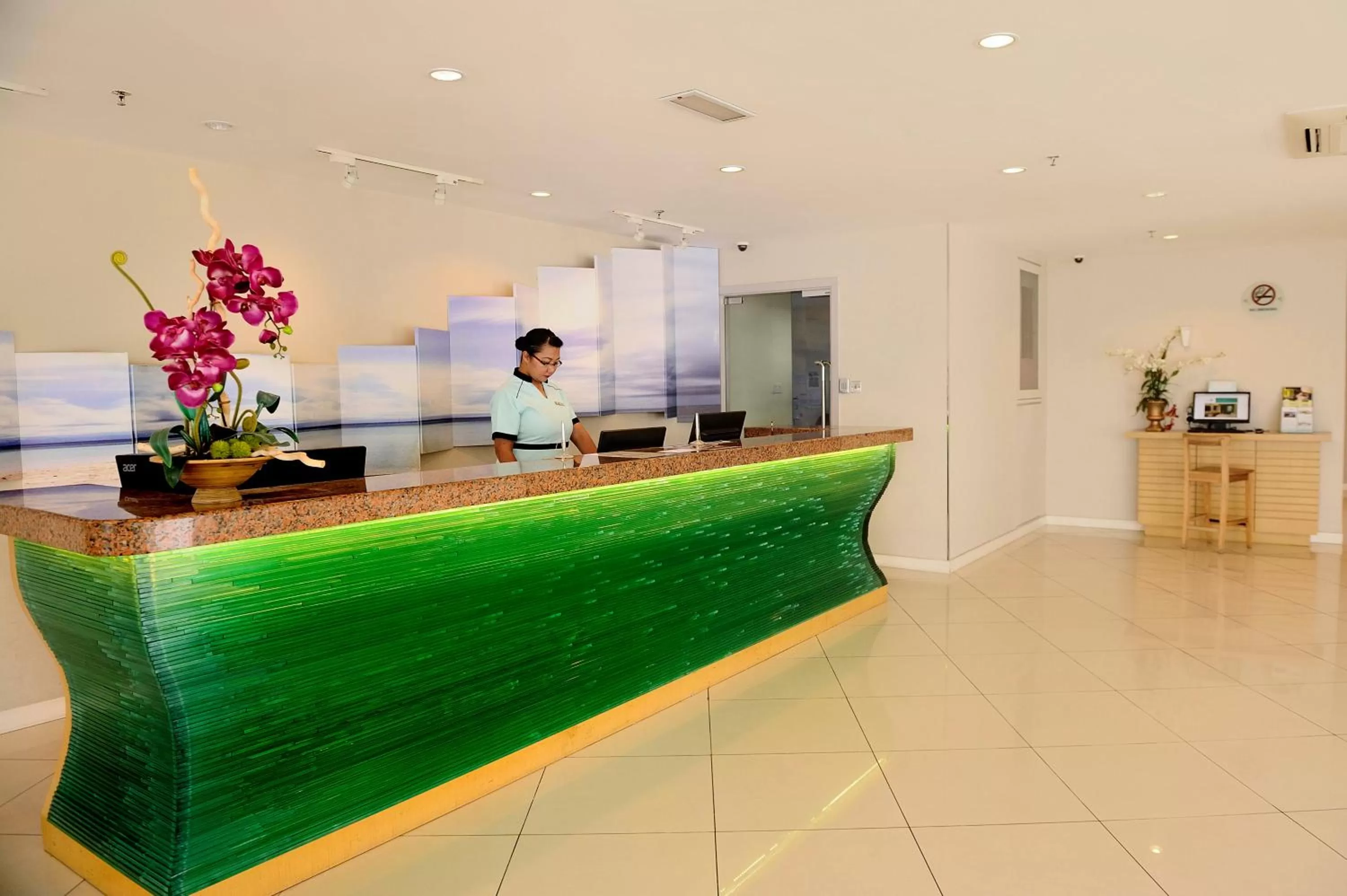 Lobby or reception in Oceania Hotel