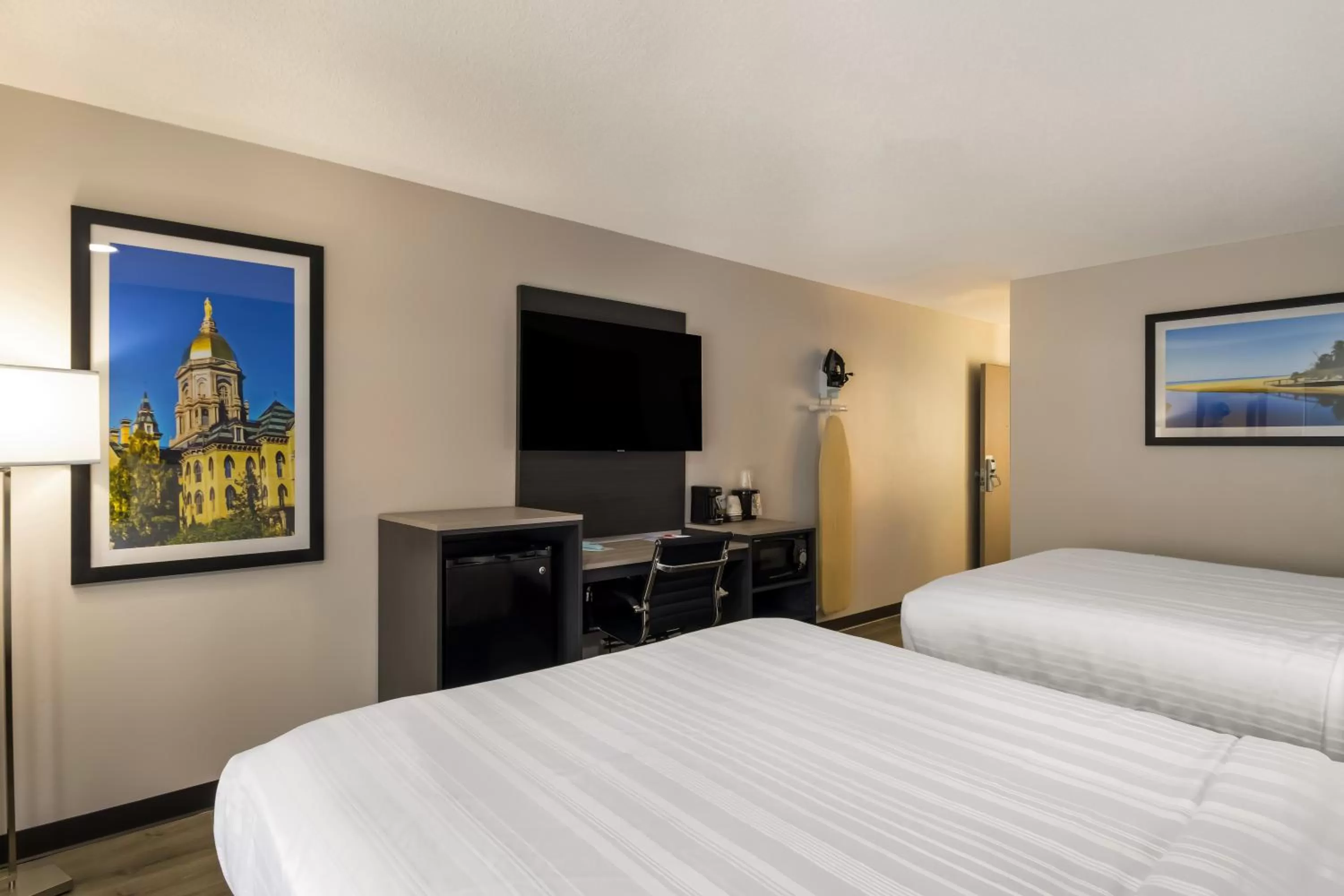 Photo of the whole room, Bed in Quality Inn South Bend near Notre Dame