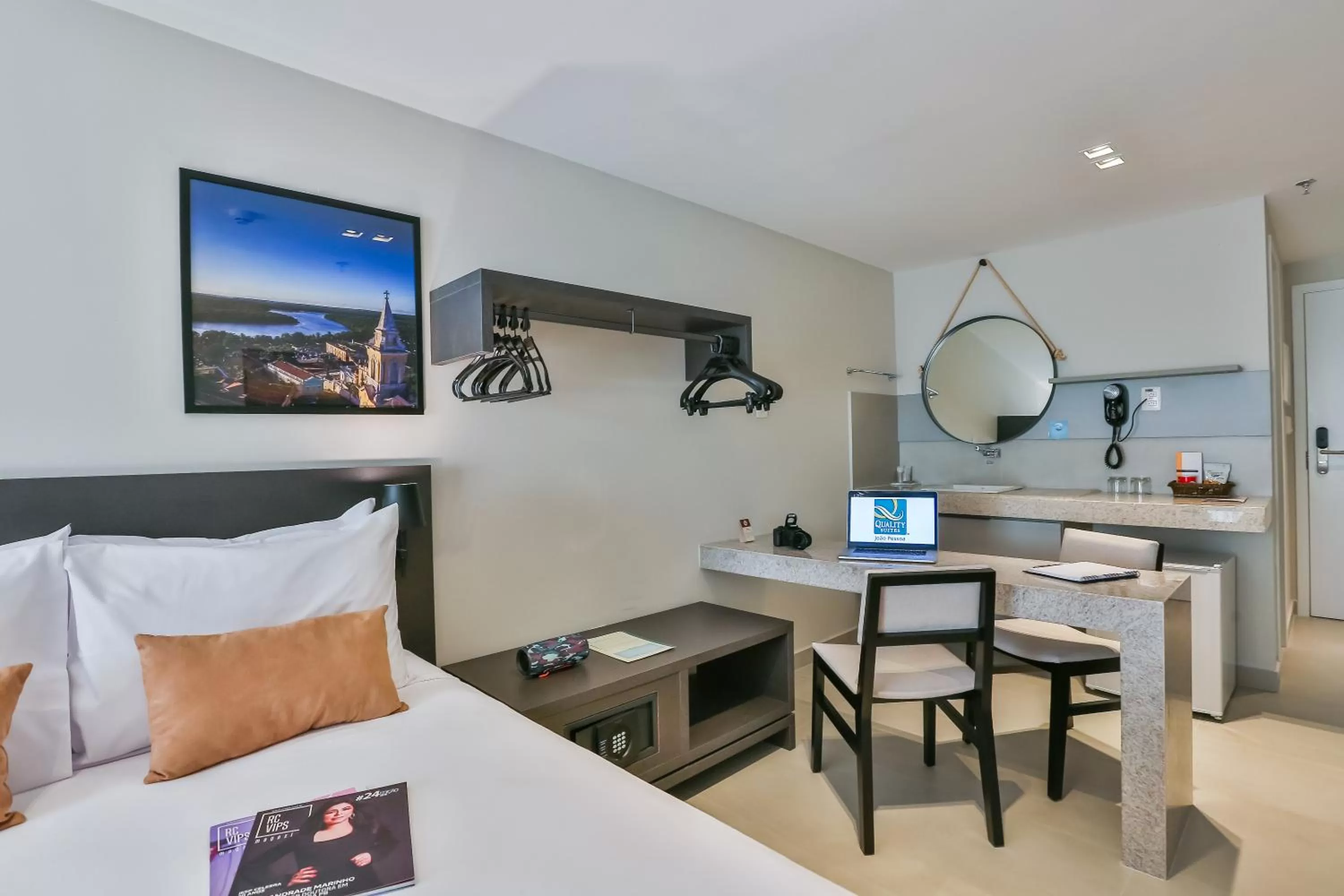 Living room, Bed in Quality Suítes João Pessoa