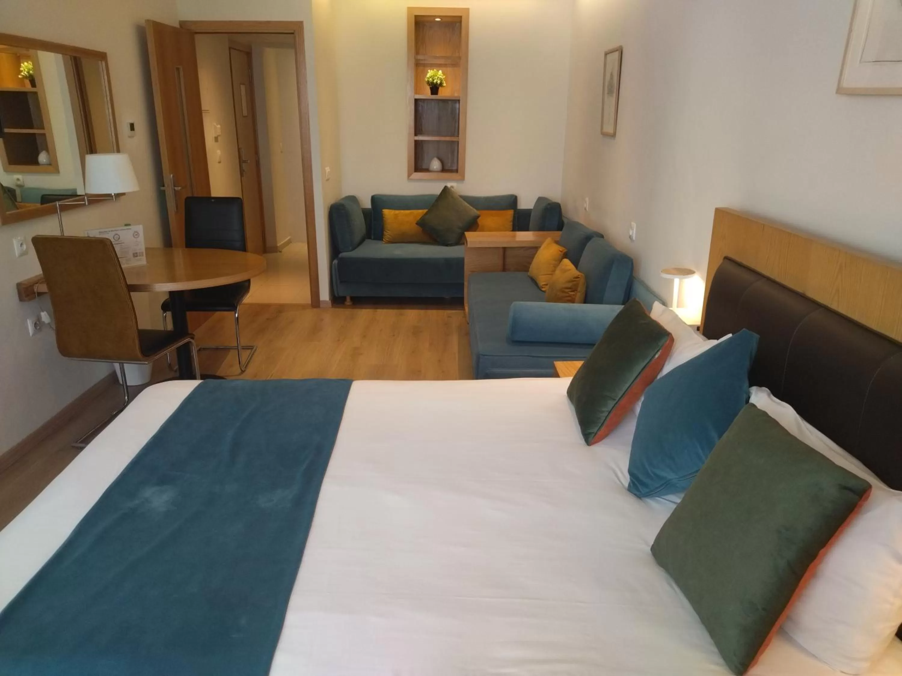 Photo of the whole room, Bed in Le Pietri Urban Hotel