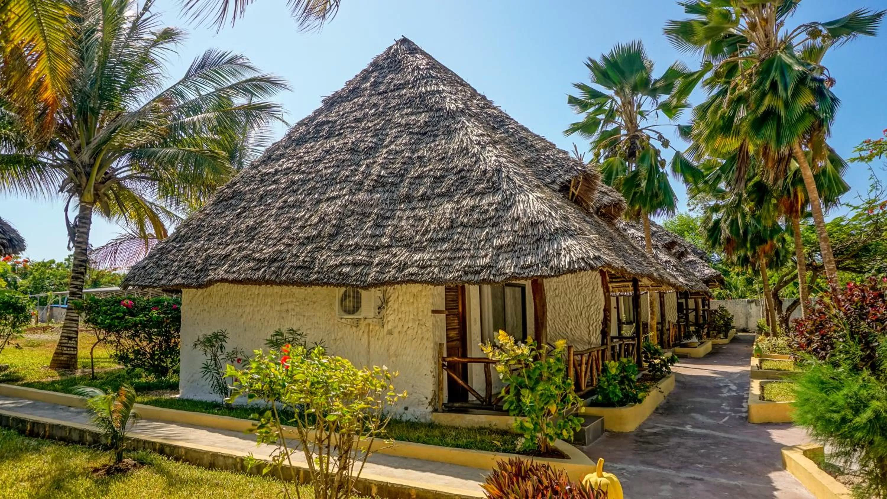 Property building in Tanzanite Beach Resort