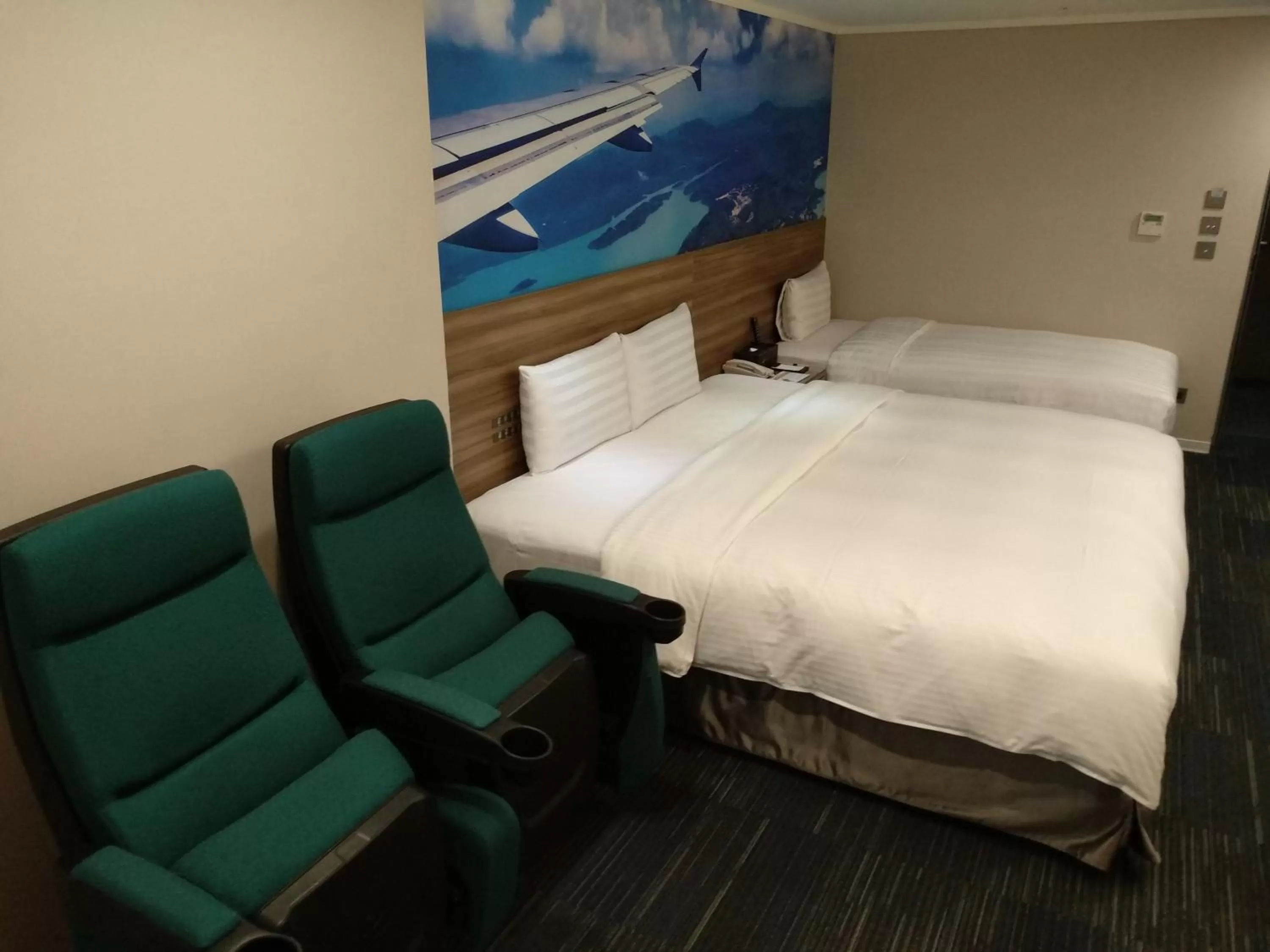 bunk bed, Bed in Ximen Airline Hotel