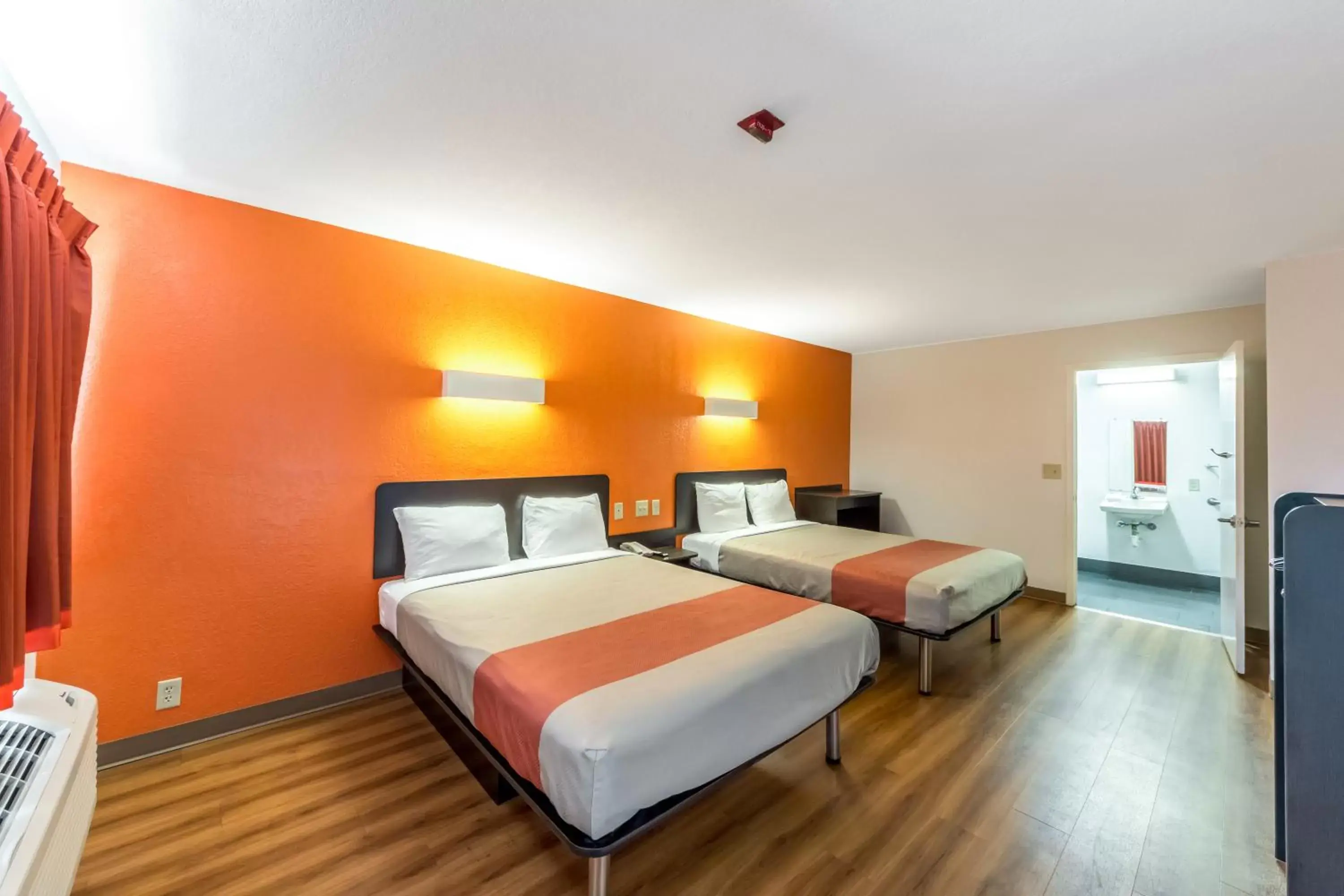 Queen Room with Two Queen Beds - single occupancy - Non-Smoking in Motel 6-San Antonio, TX - South WW White Rd Queen Room with Two Queen Beds - single occupancy - Non-Smoking in Motel 6-San Antonio, TX - South WW White Rd