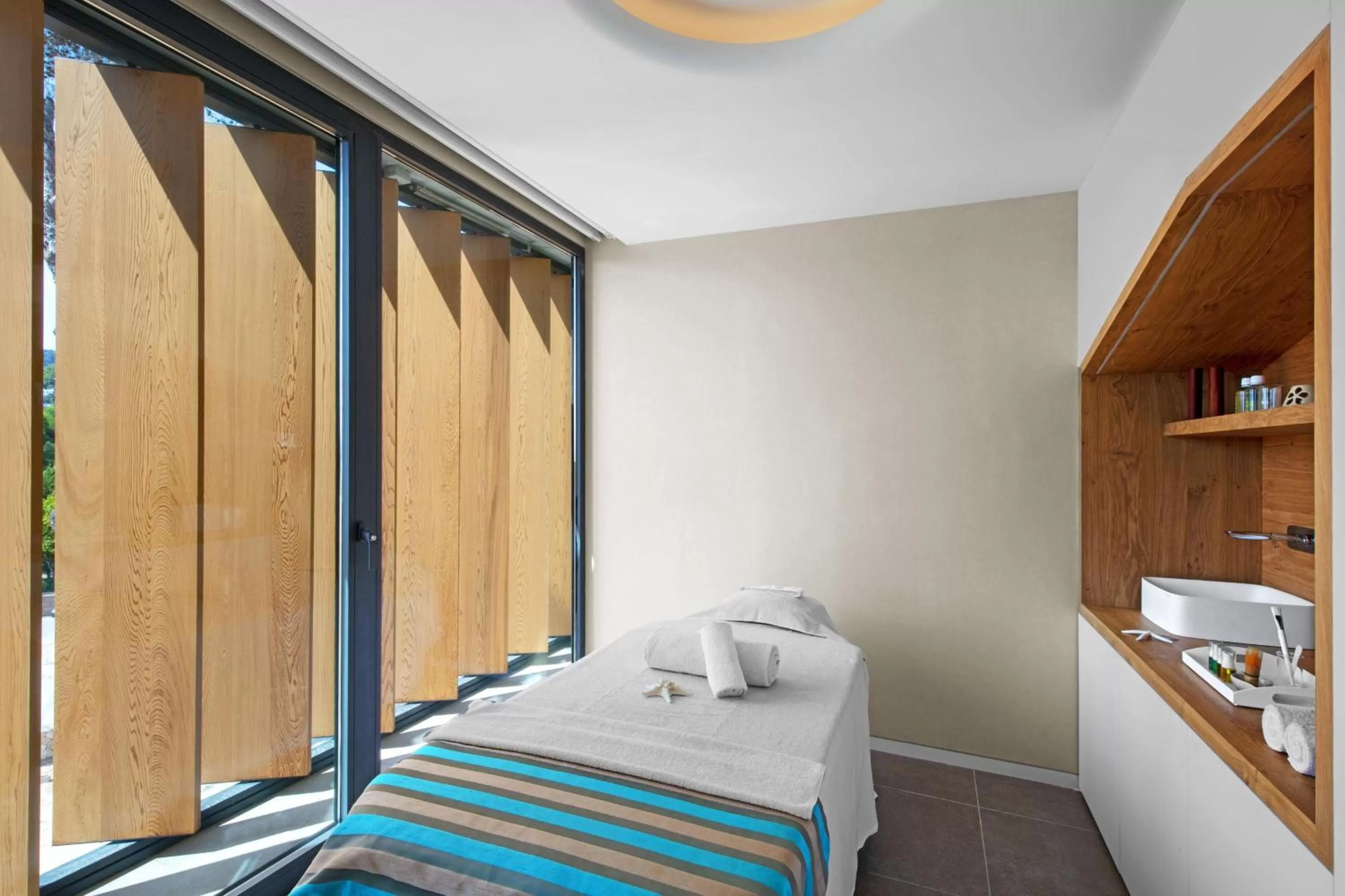 Spa and wellness centre/facilities, Bed in Castillo Hotel Son Vida, a Luxury Collection Hotel, Mallorca