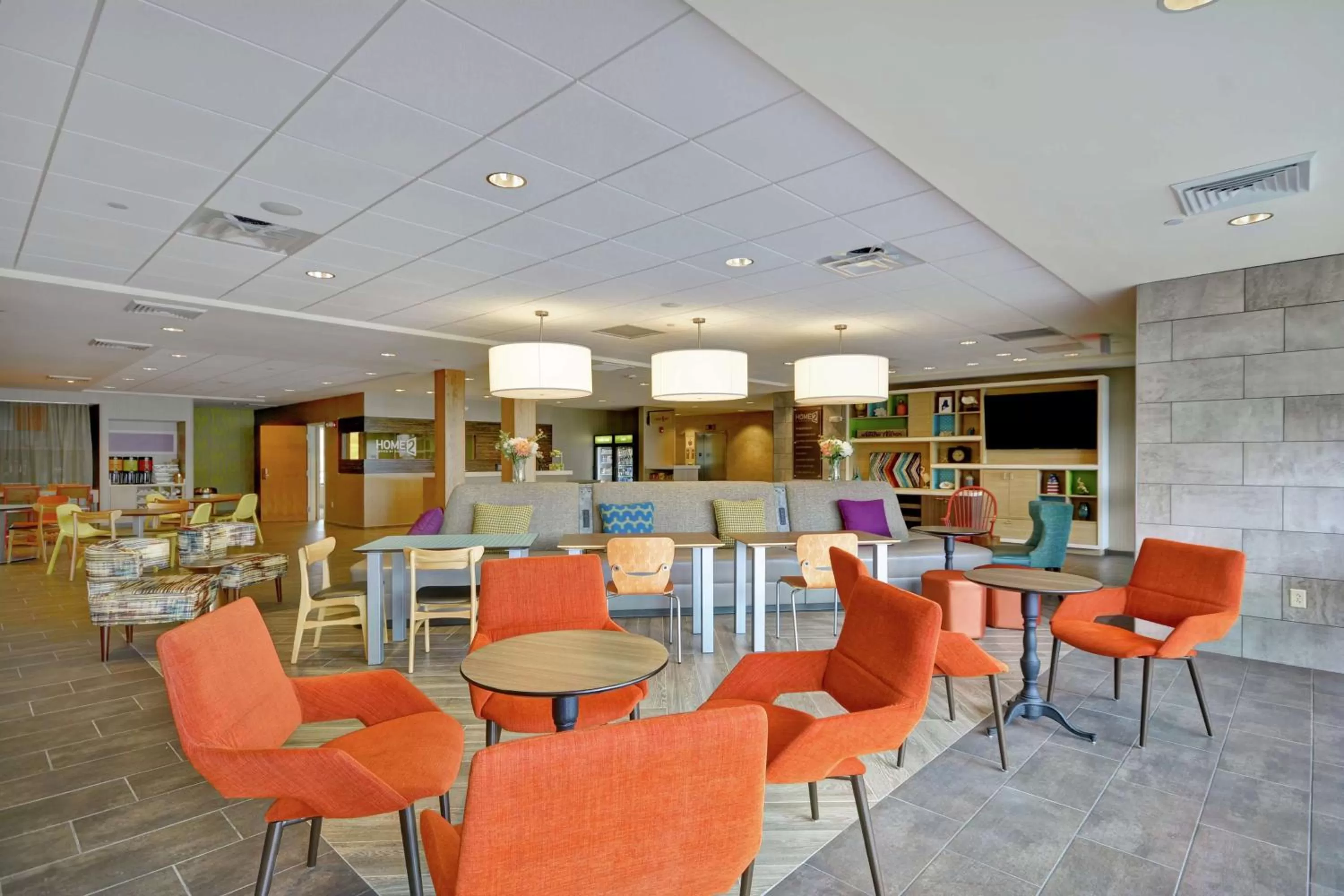 Lobby or reception in Home2 Suites By Hilton Portland Airport