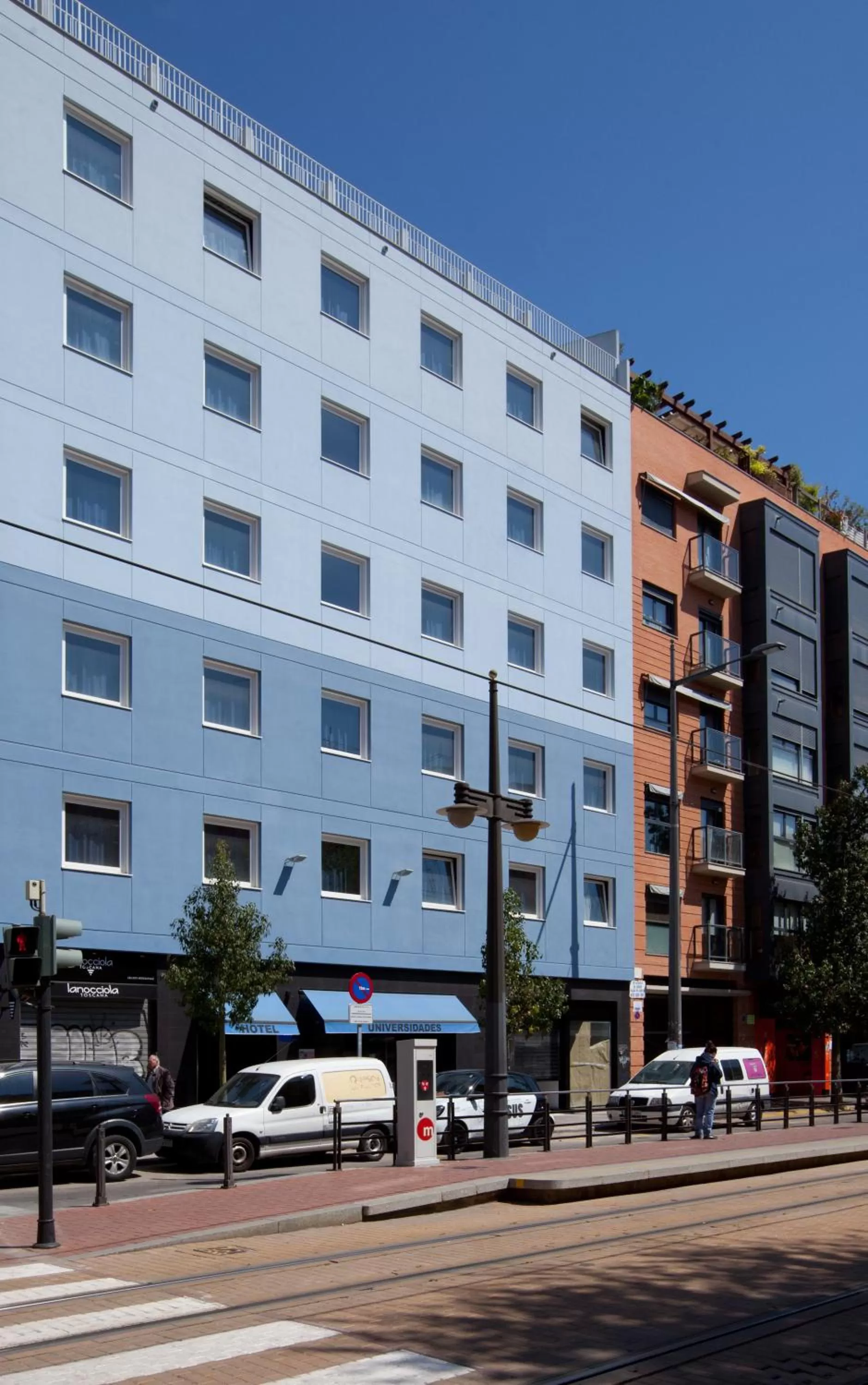 Facade/entrance in Hotel Olympia Universidades