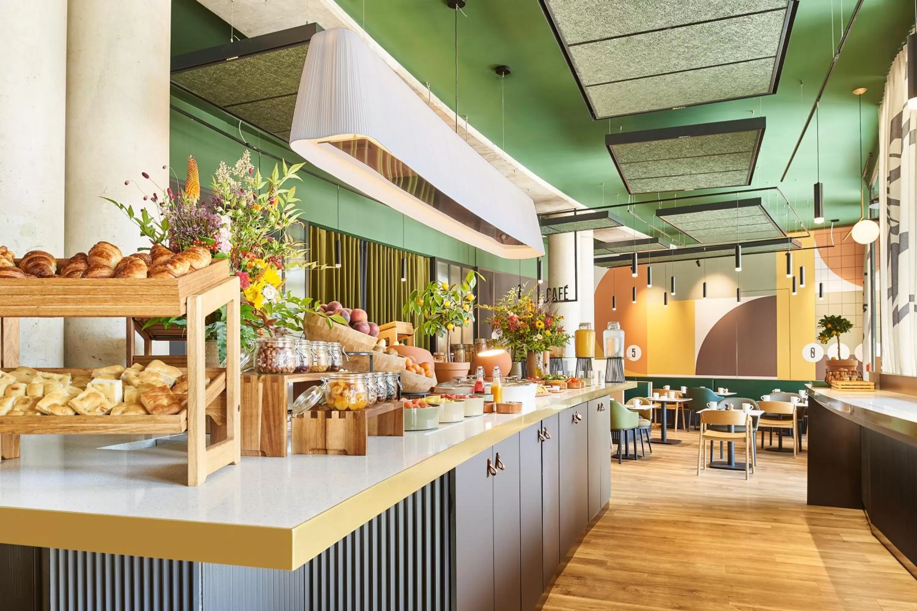 Restaurant/places to eat in Novotel Paris Gare De Lyon