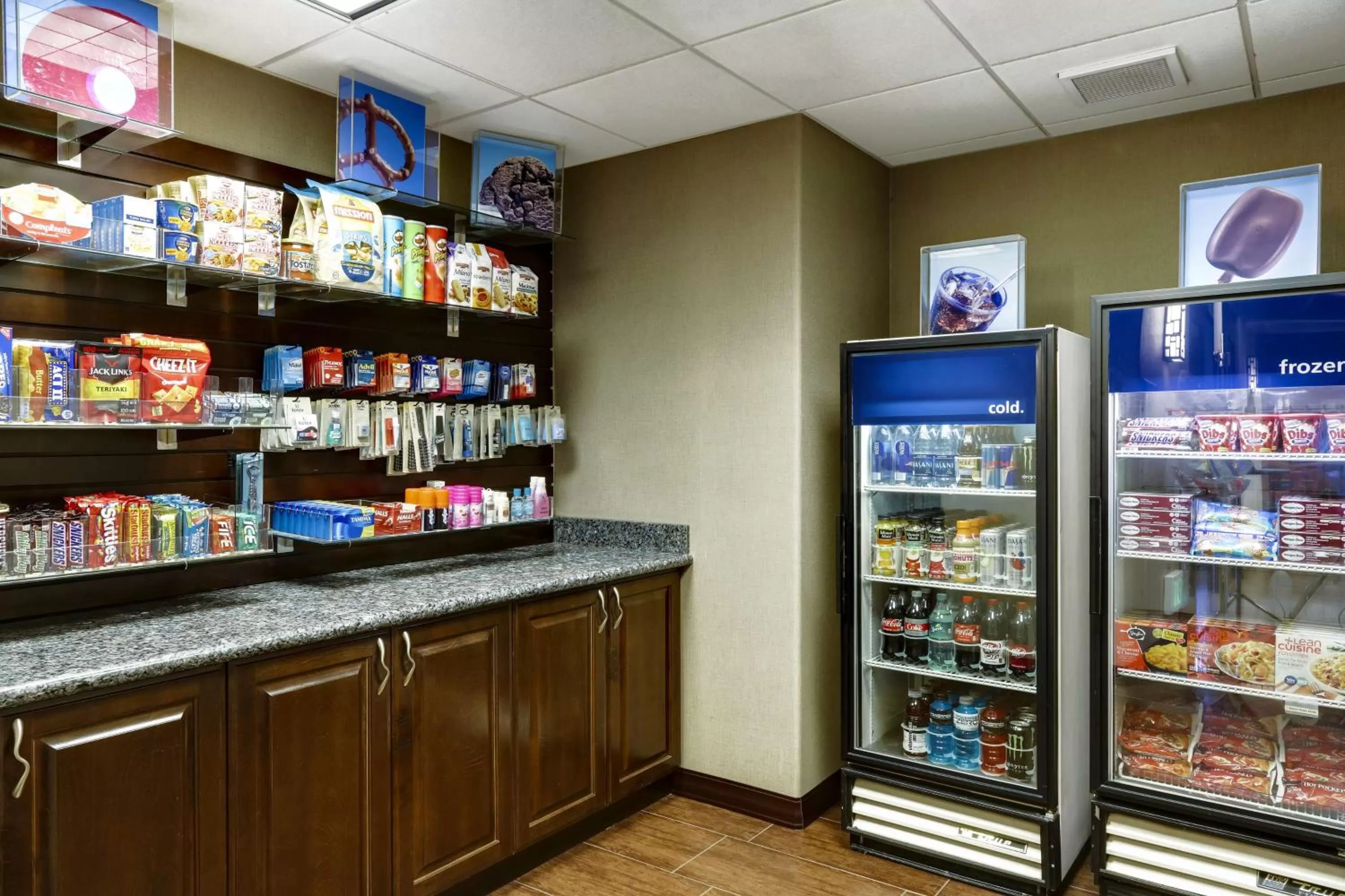 Restaurant/places to eat in Hampton Inn & Suites Temecula