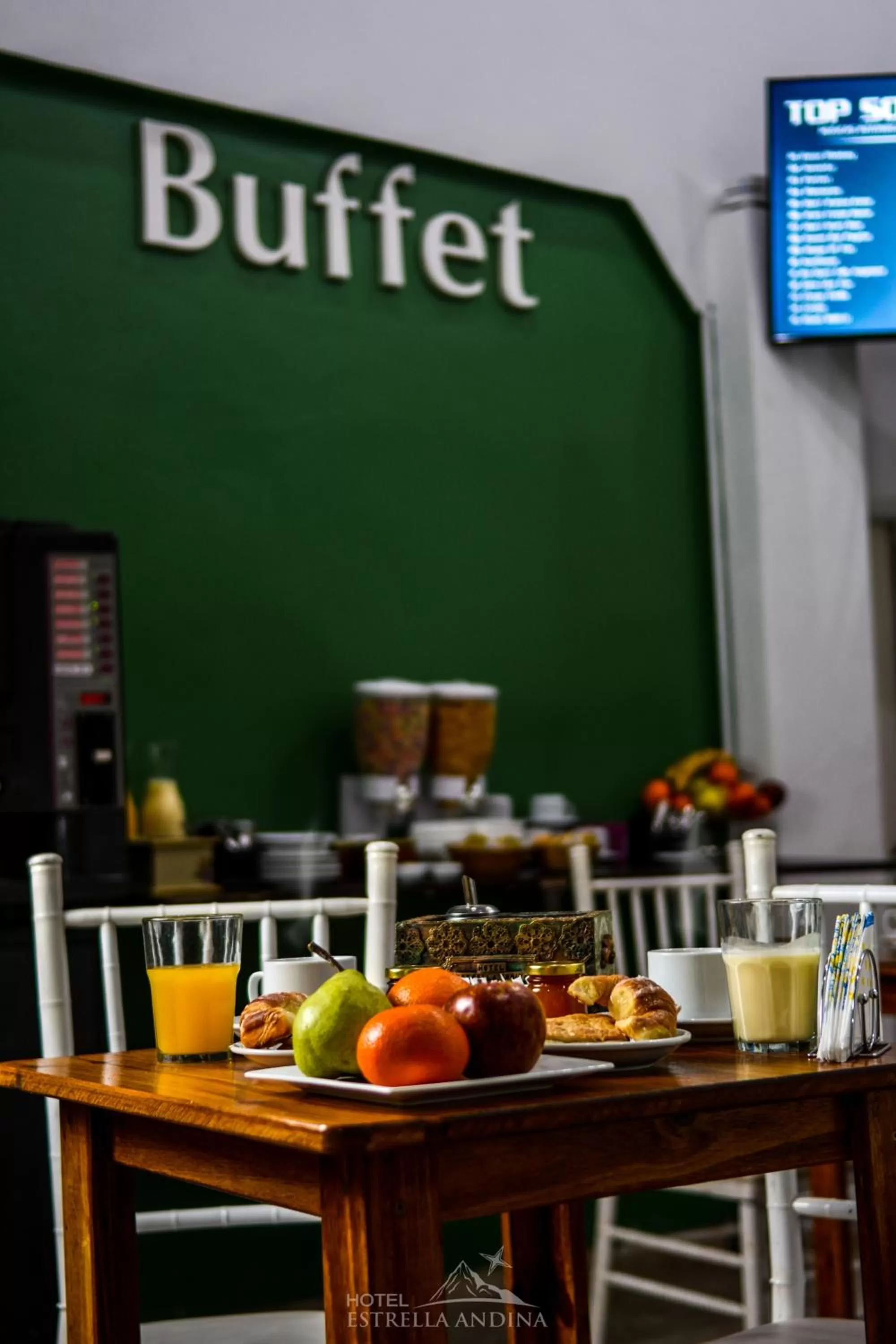 Continental breakfast, Restaurant/Places to Eat in Hotel Estrella Andina