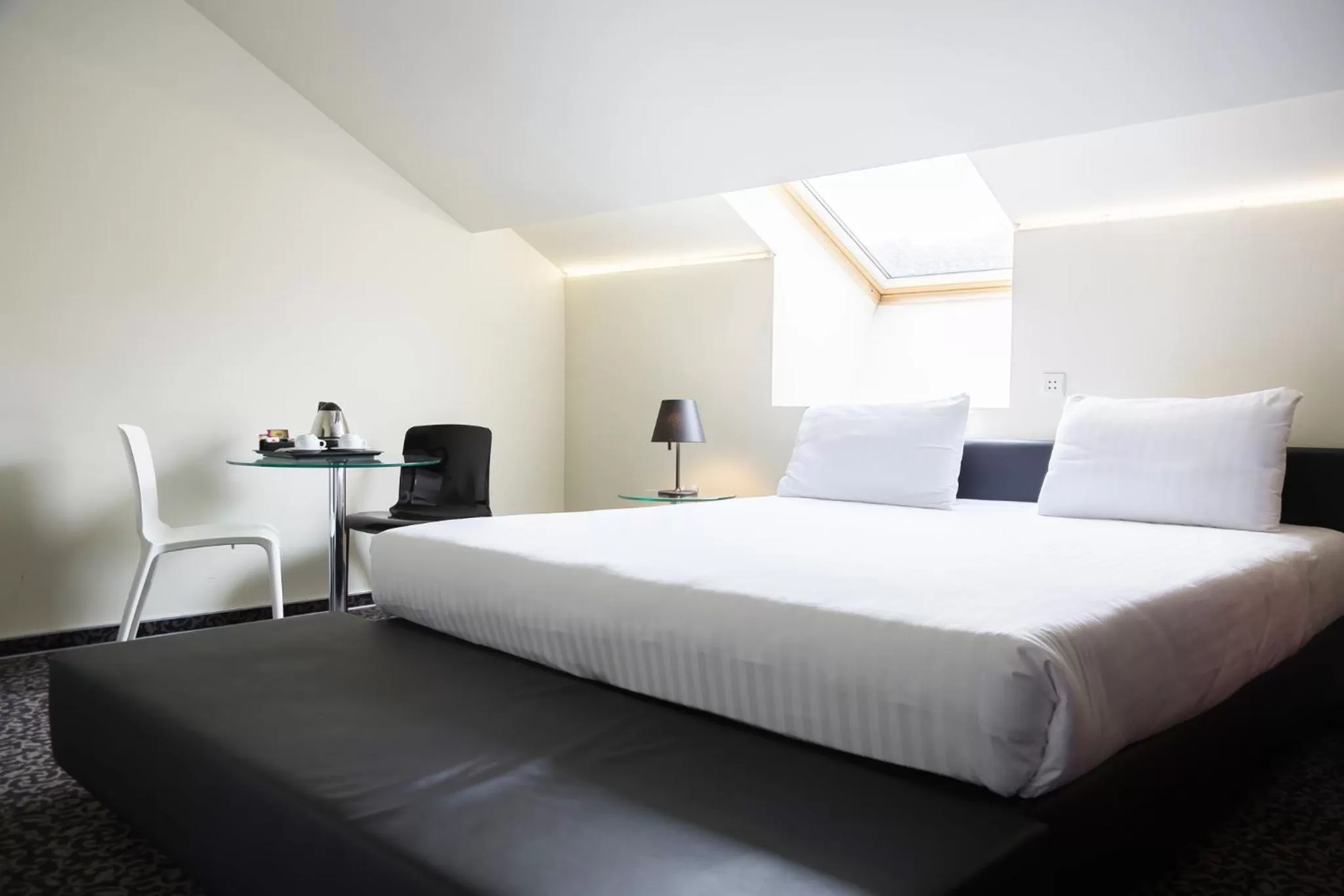 Bed in Hotel Tristar