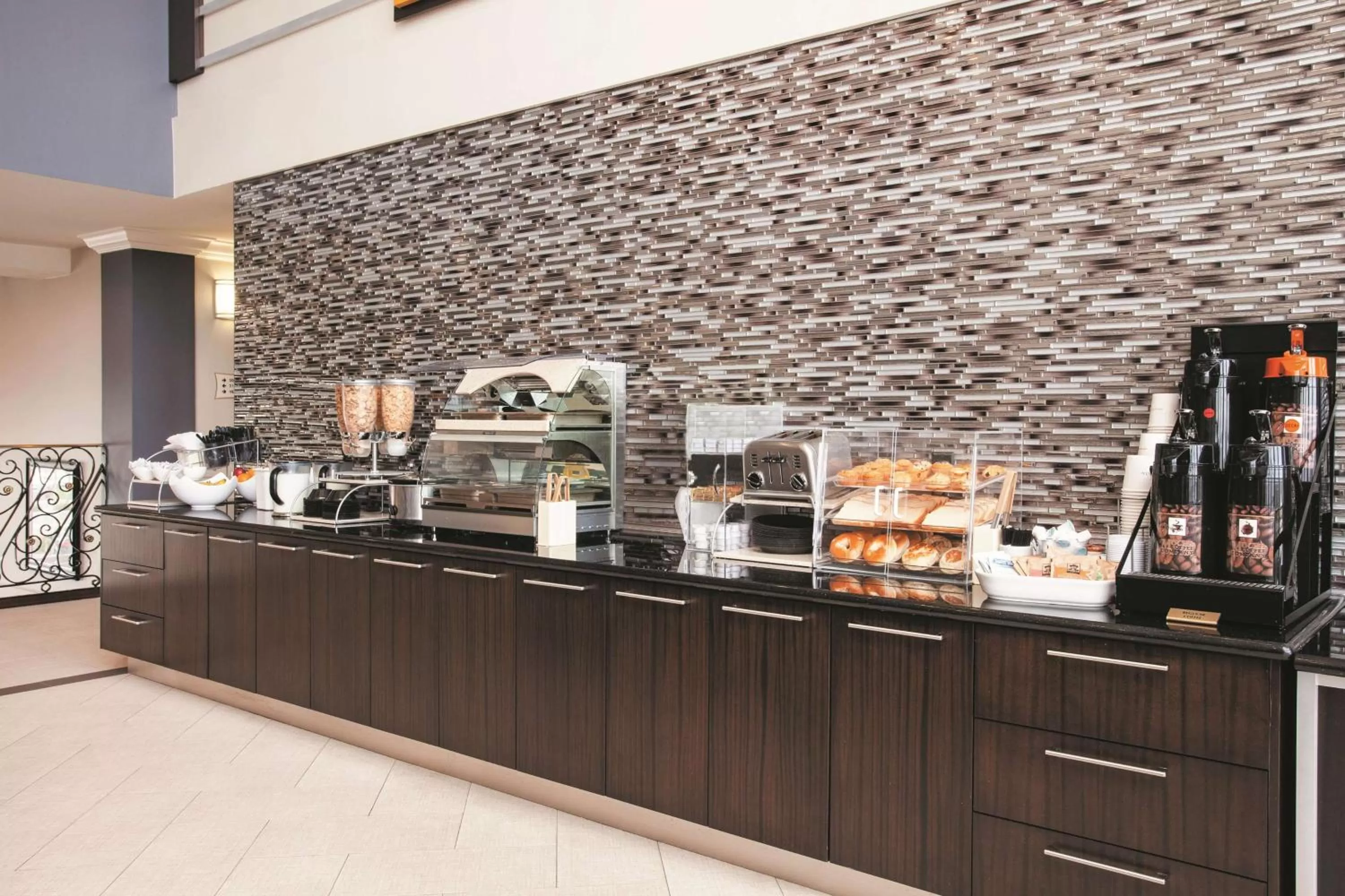 Restaurant/places to eat in La Quinta by Wyndham Dublin - Pleasanton