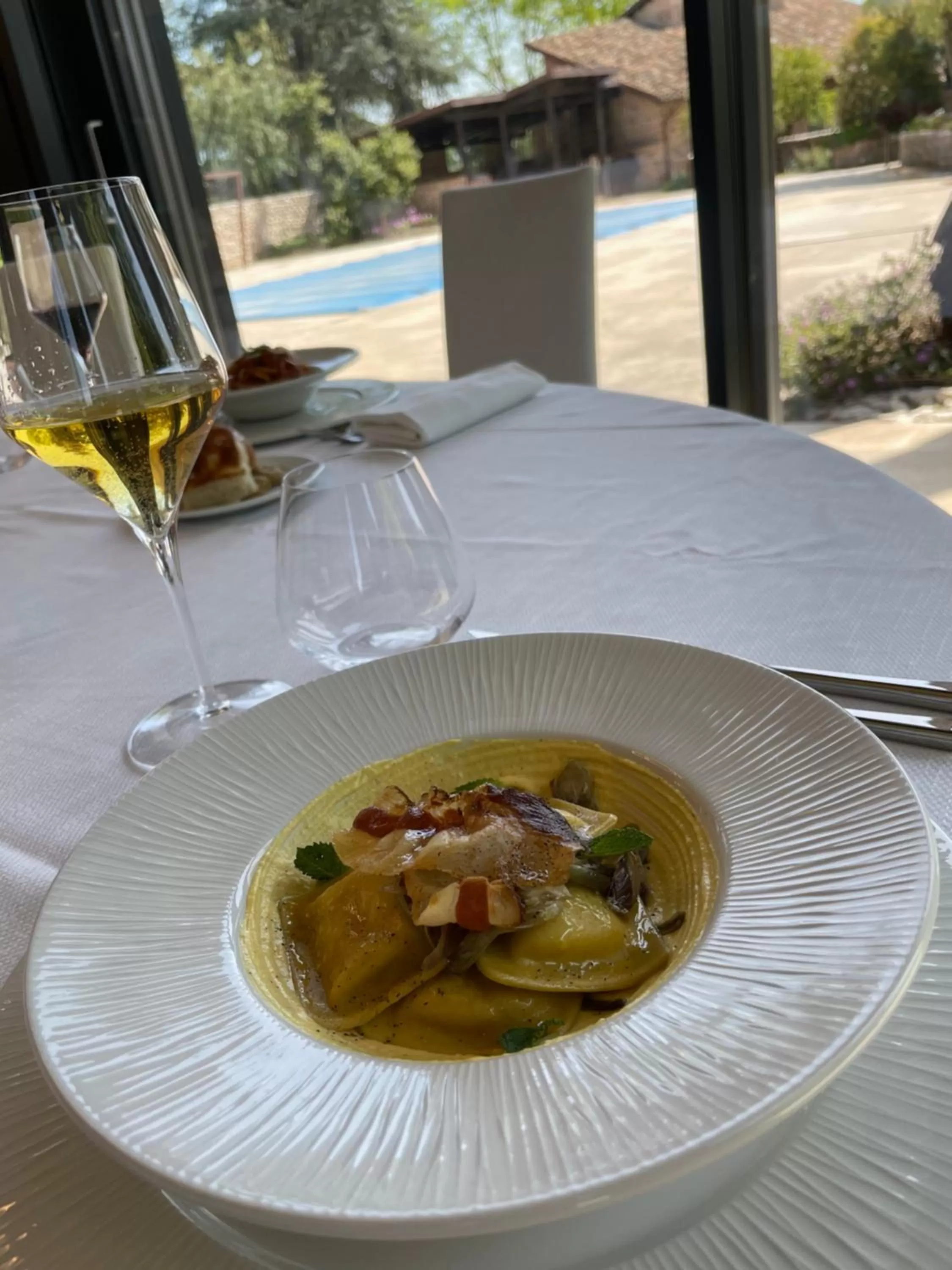 Food and drinks in Antico Borgo Molino 7cento vicino ai Giardini di Ninfa