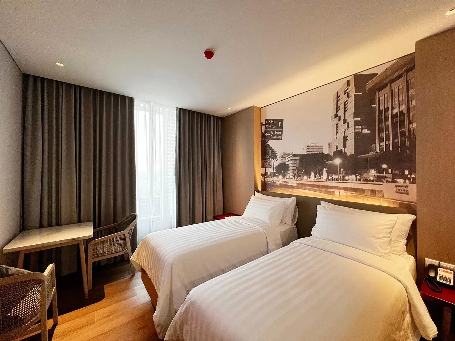 Deluxe Twin Room in Ra Suites Simatupang Deluxe Twin Room in Ra Suites Simatupang