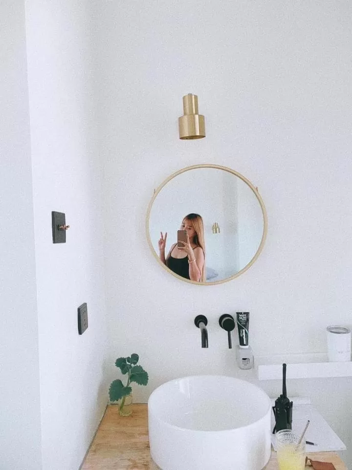 People in Sugarsea Inn & Dive shop