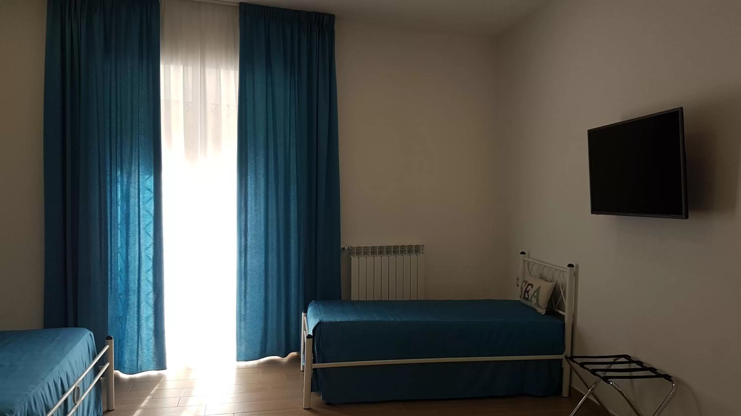 Bedroom, Bed in Antica Capri