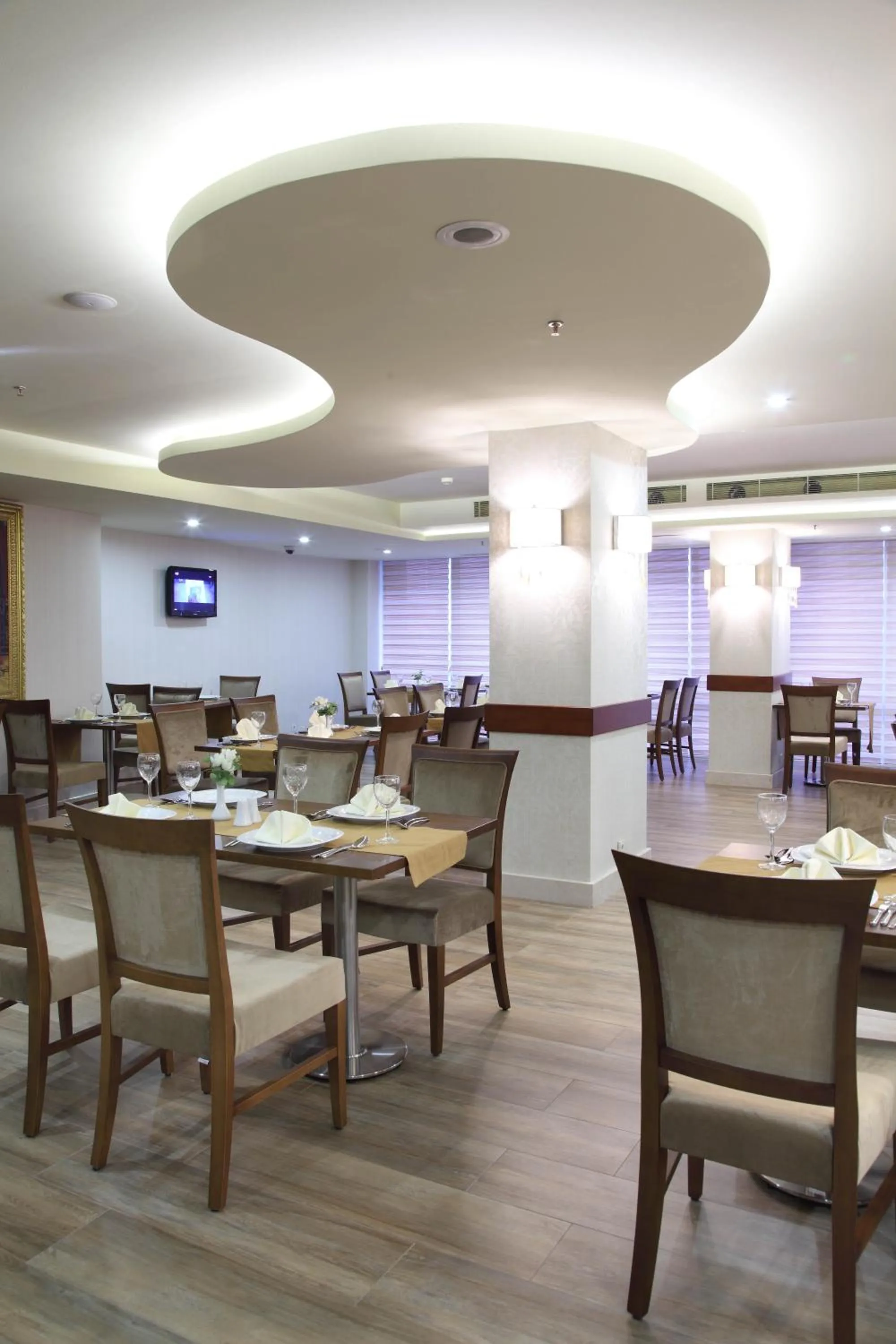 Hotel Senbayrak City