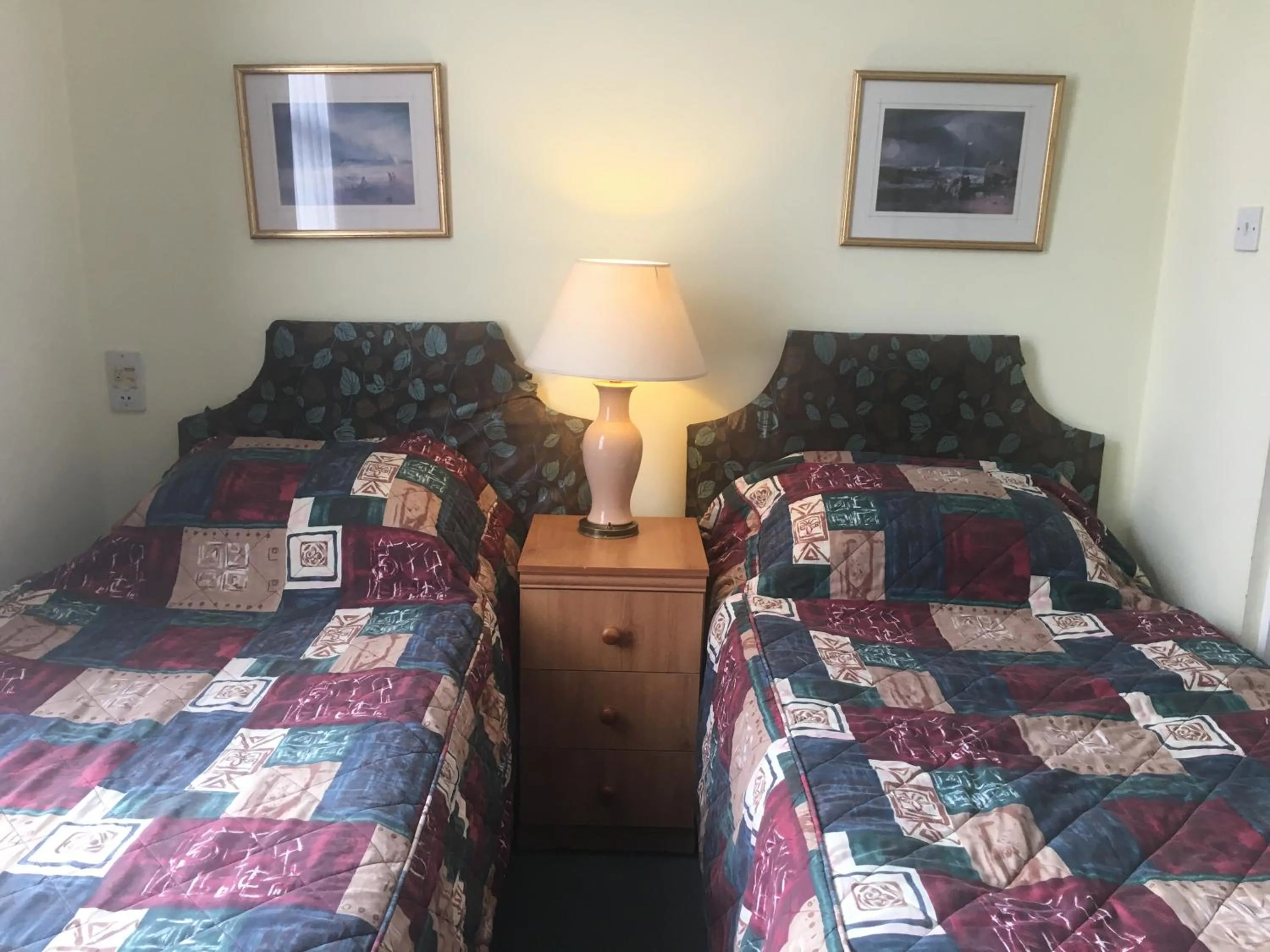 Bed in Dukes Head Inn