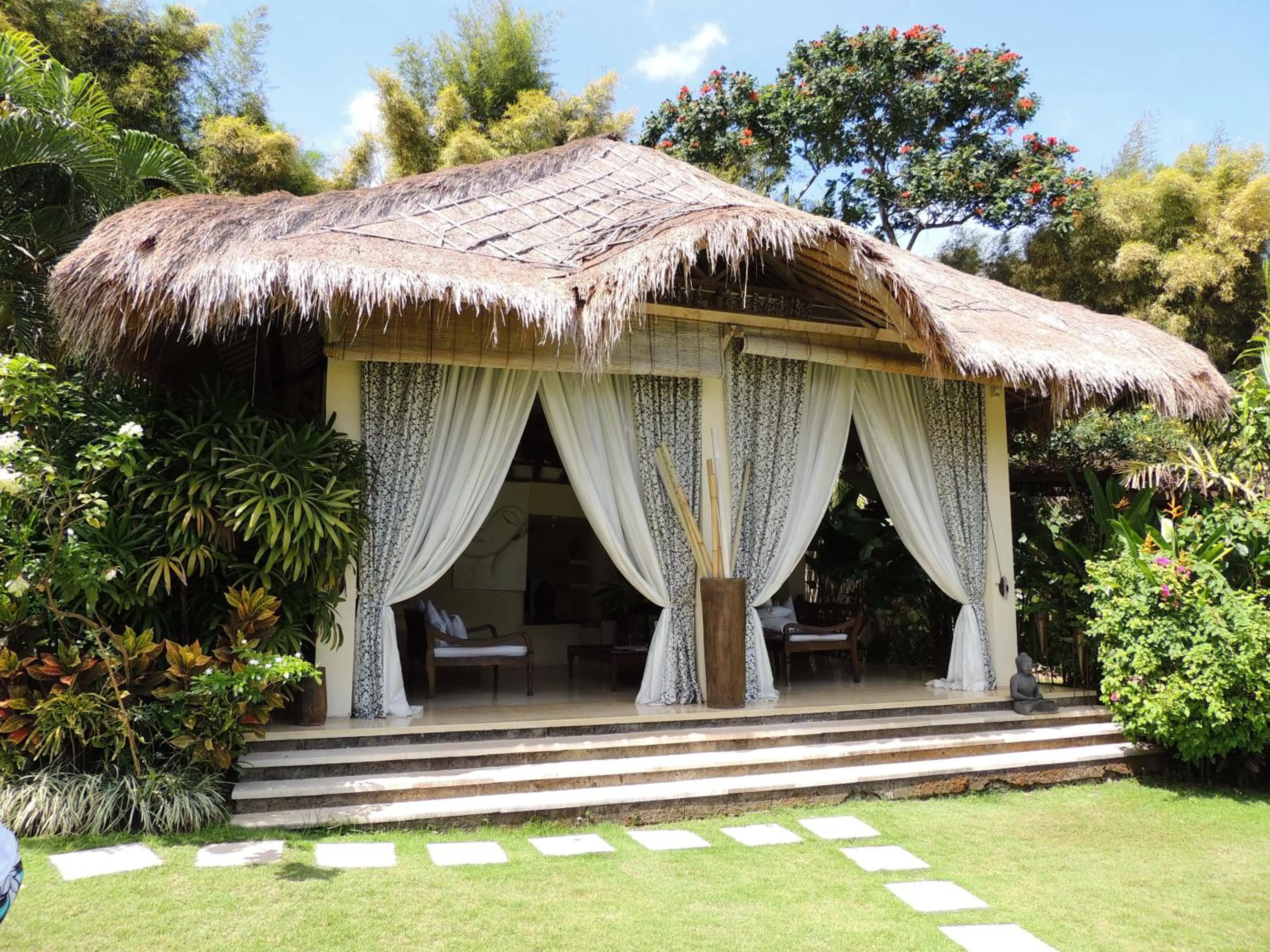 Patio in Villa Mathis