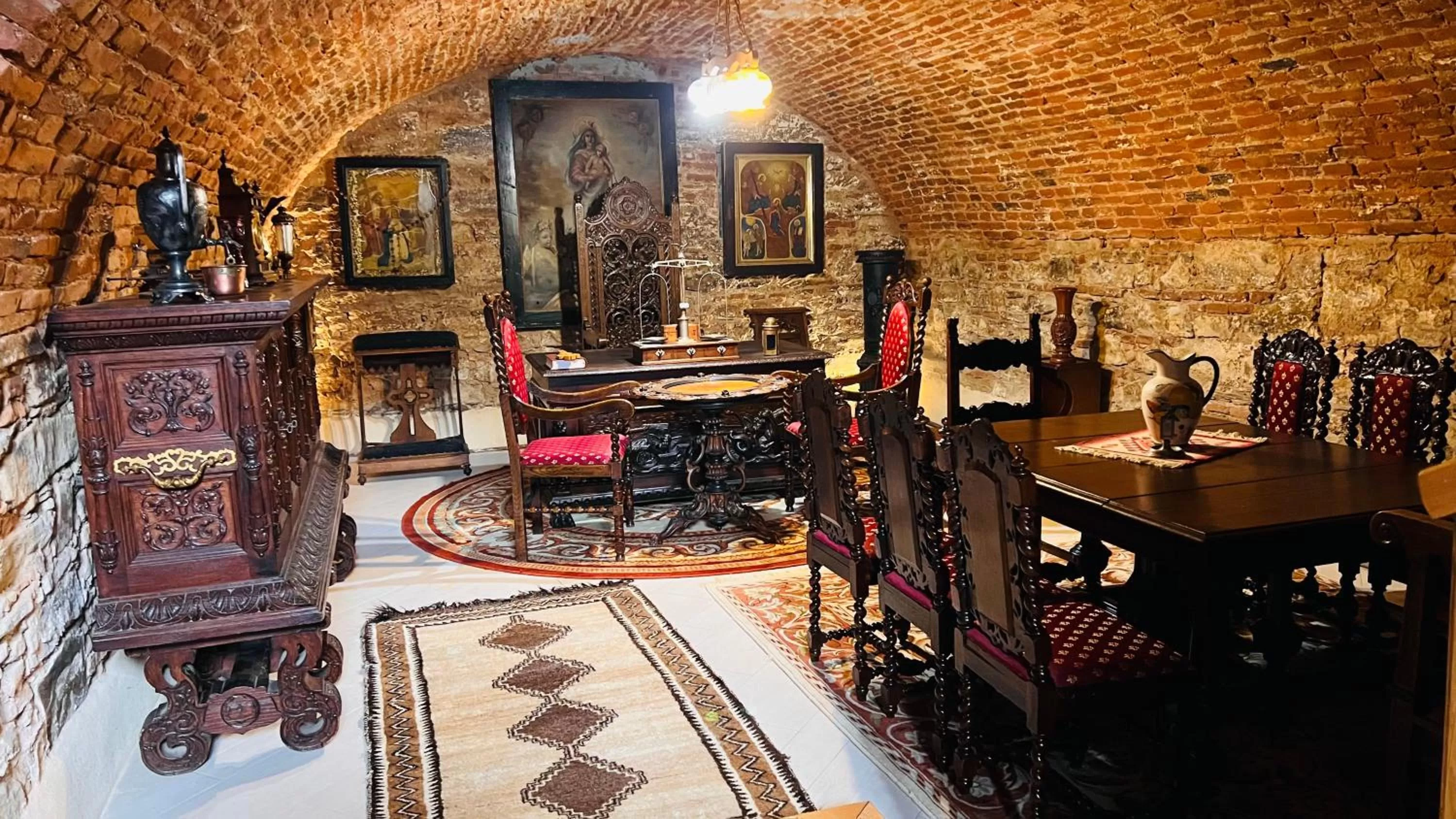 Seating area in Armenopolis - Adults Only