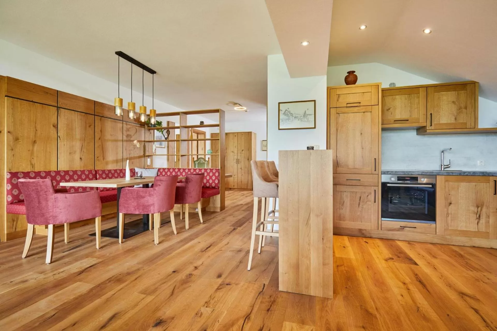 Dining area, Kitchen/Kitchenette in Appartementhaus Dachsteinblick