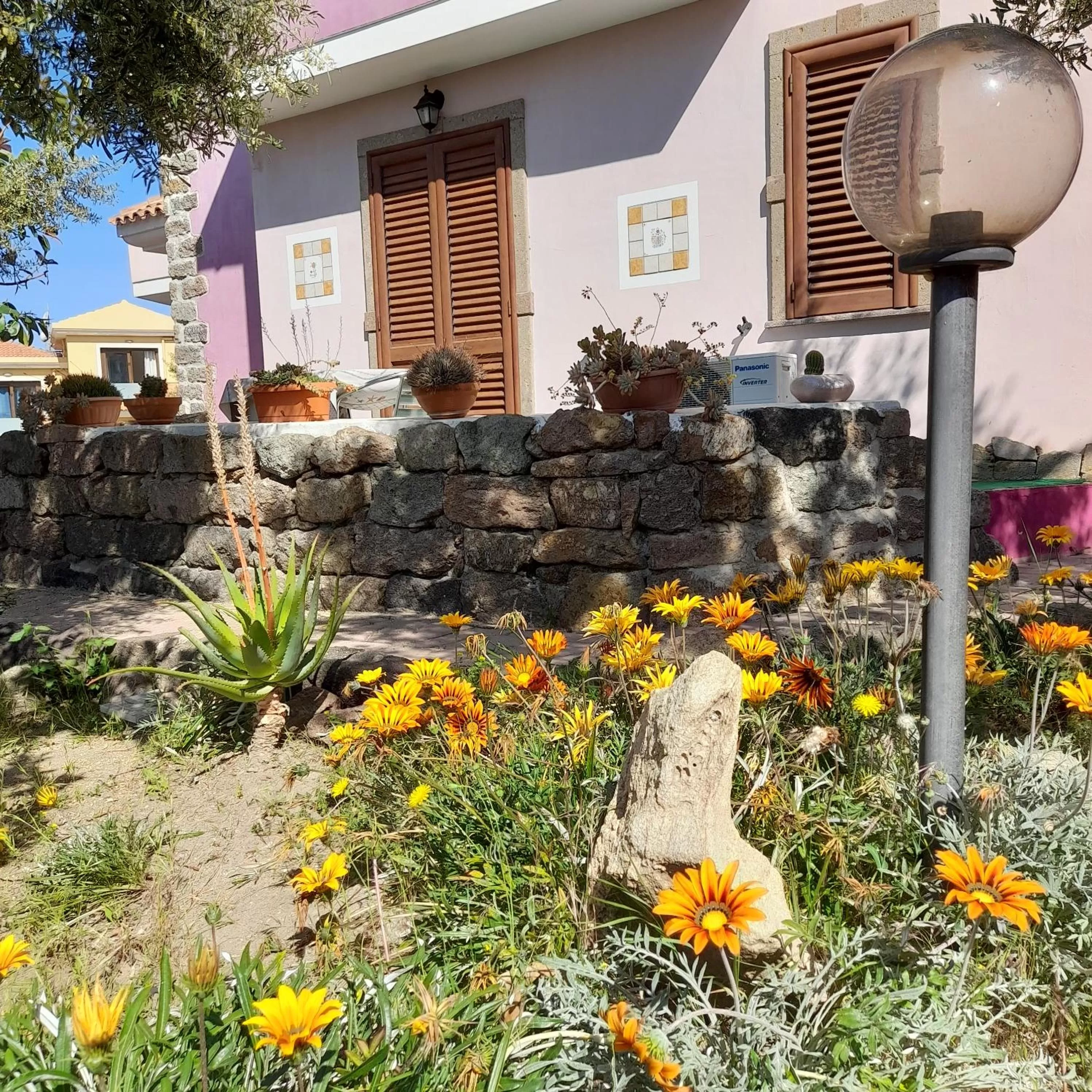 Garden view in La Fortezza casa vacanze & appartament