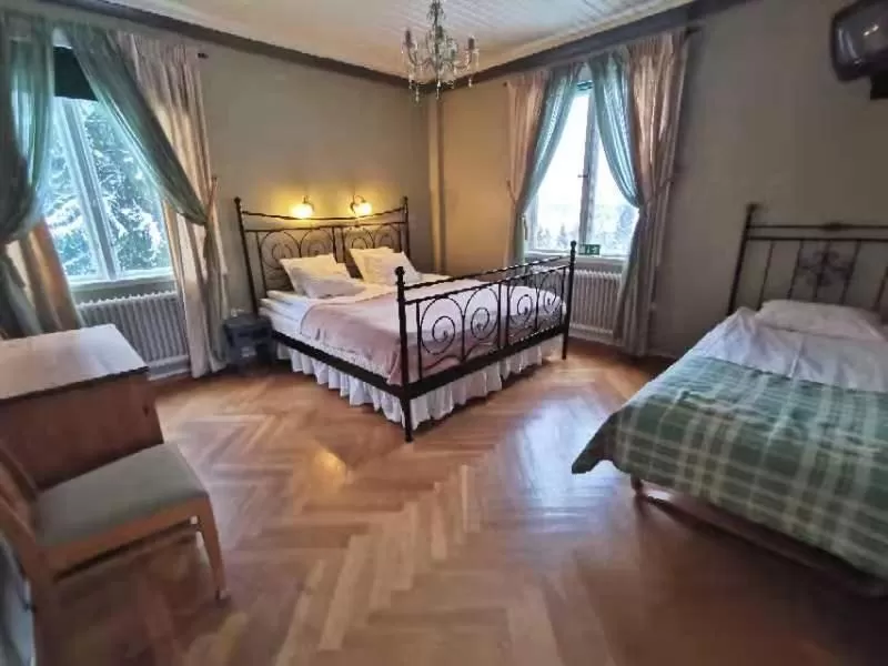 Bed in Ulfshyttans Herrgård