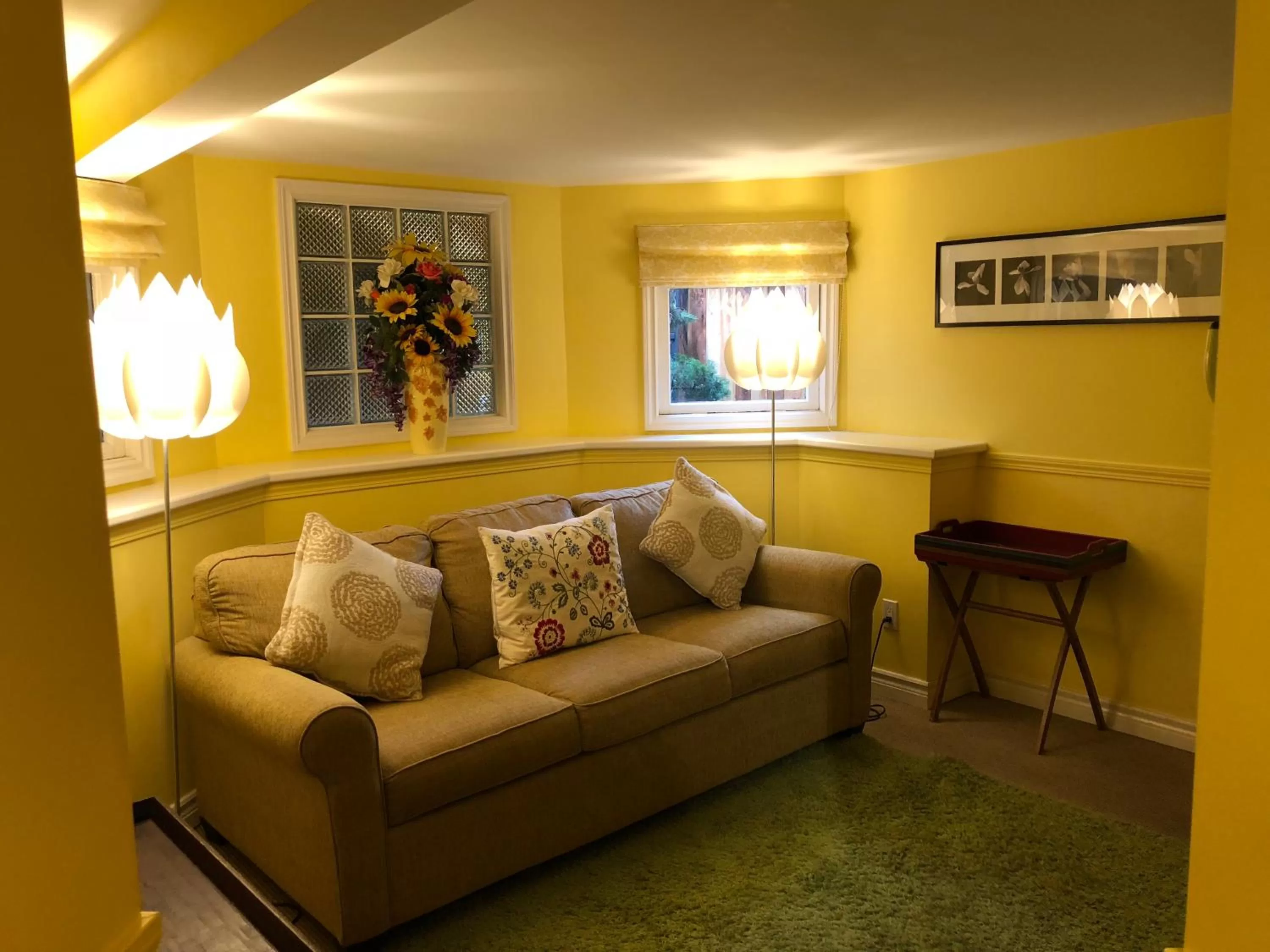 Seating area in Barclay House Bed and Breakfast