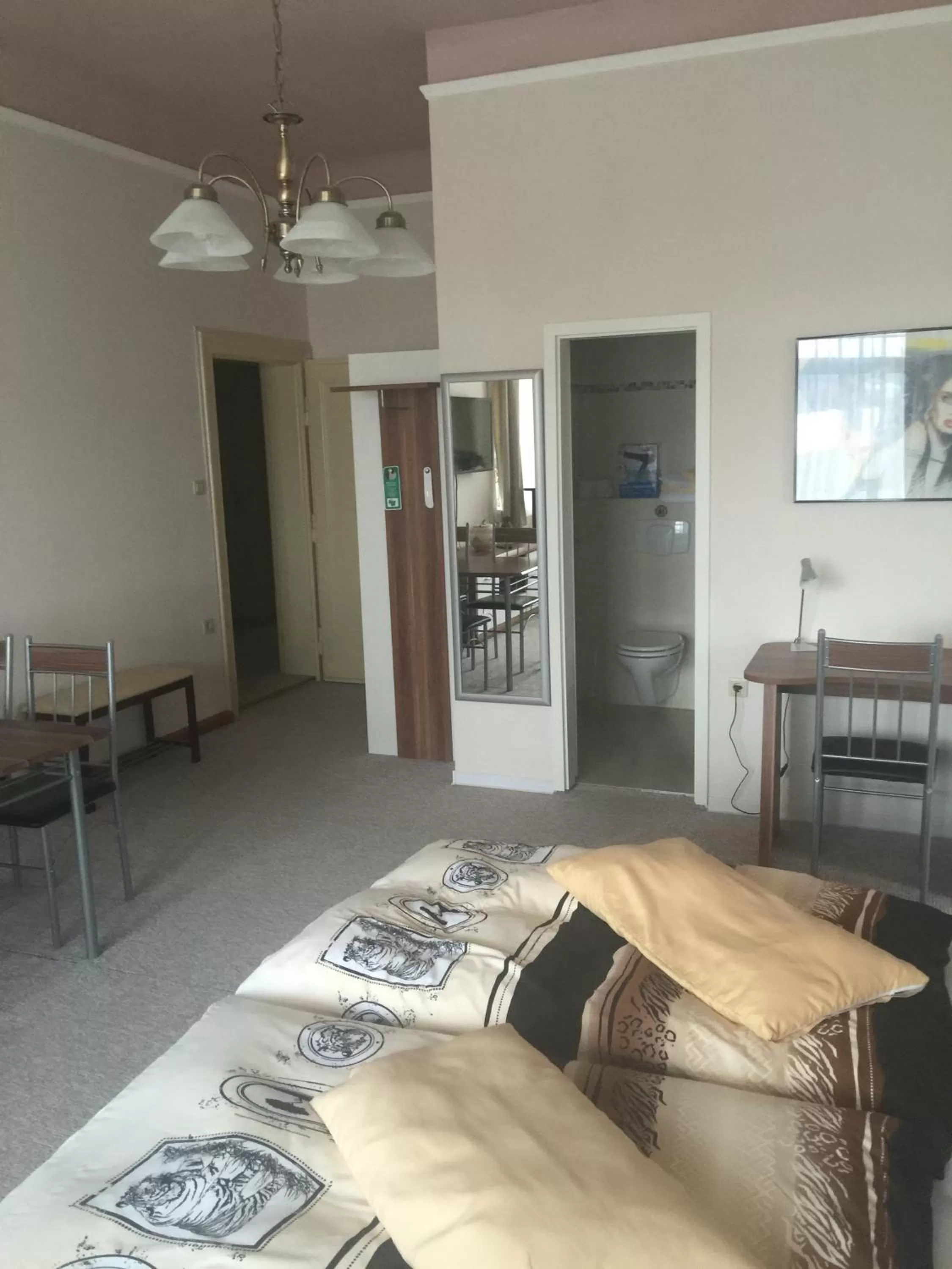 Bathroom, Bed in Pension Villa Else