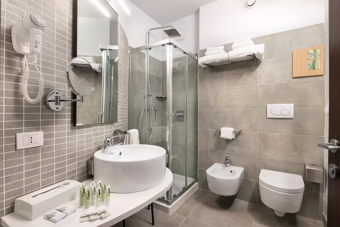 Bathroom in GHV Hotel