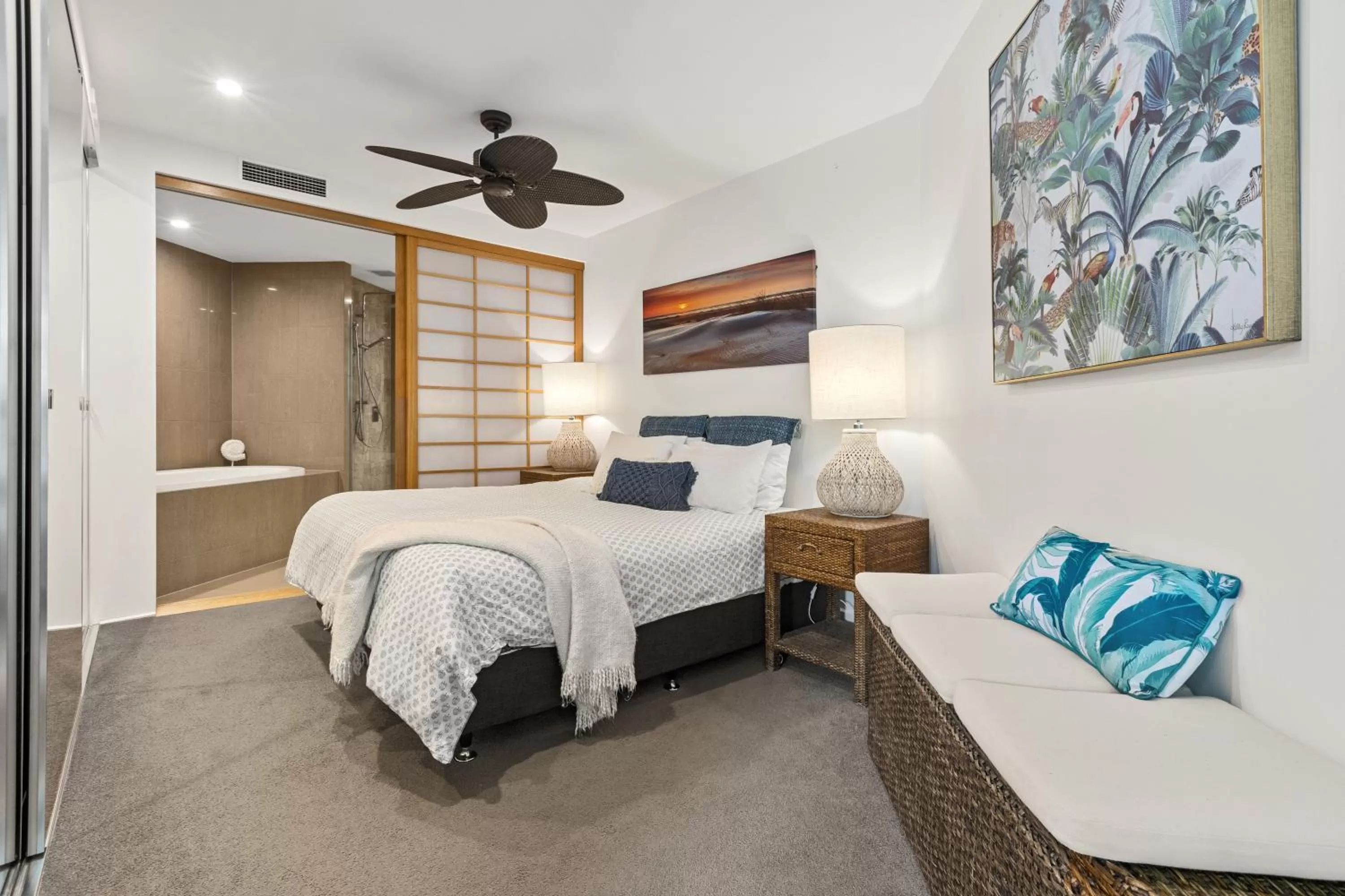 Bedroom, Bed in Cotton Beach Resort - Tweed Coast Holidays ®