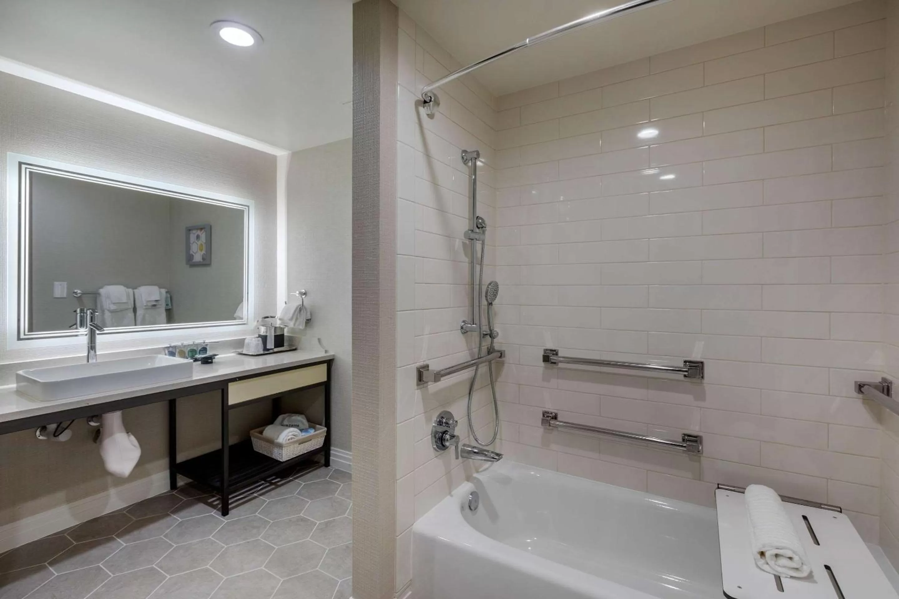 Bathroom in Bluestem Hotel Torrance Los Angeles, an Ascend Collection Hotel