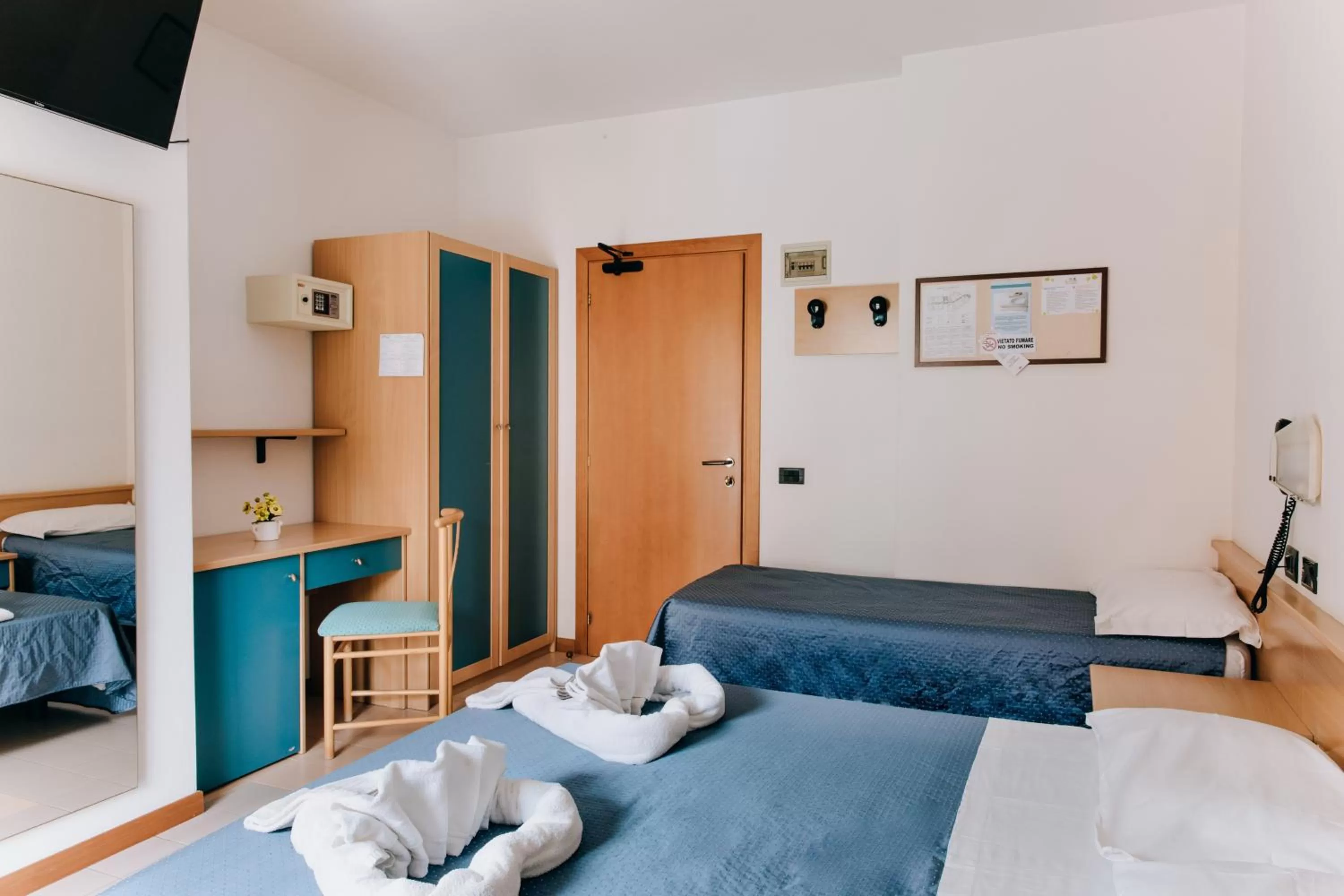 Photo of the whole room, Bed in Hotel Villa Claudia