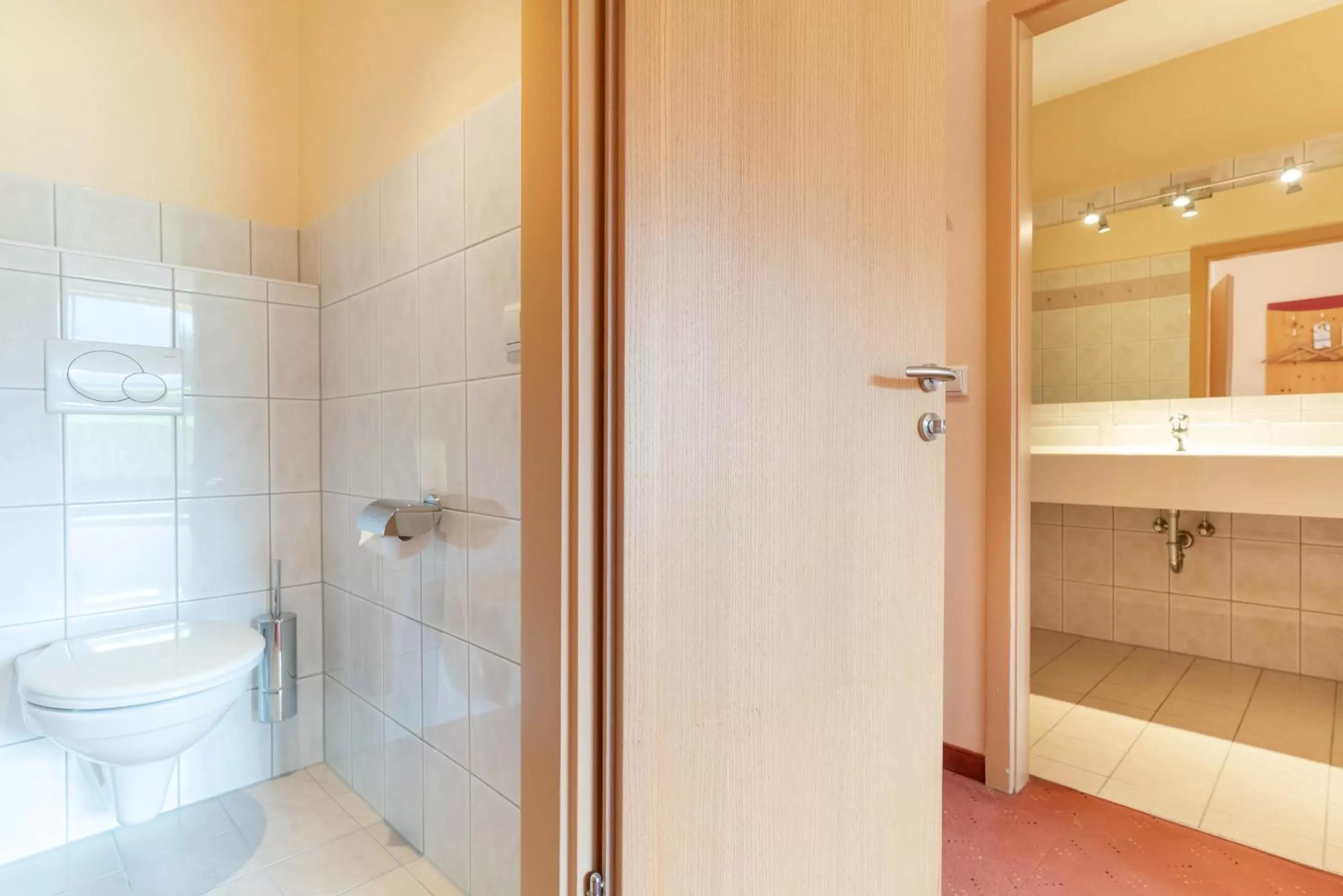 Bathroom in Apart & Suiten Hotel WEIDEN
