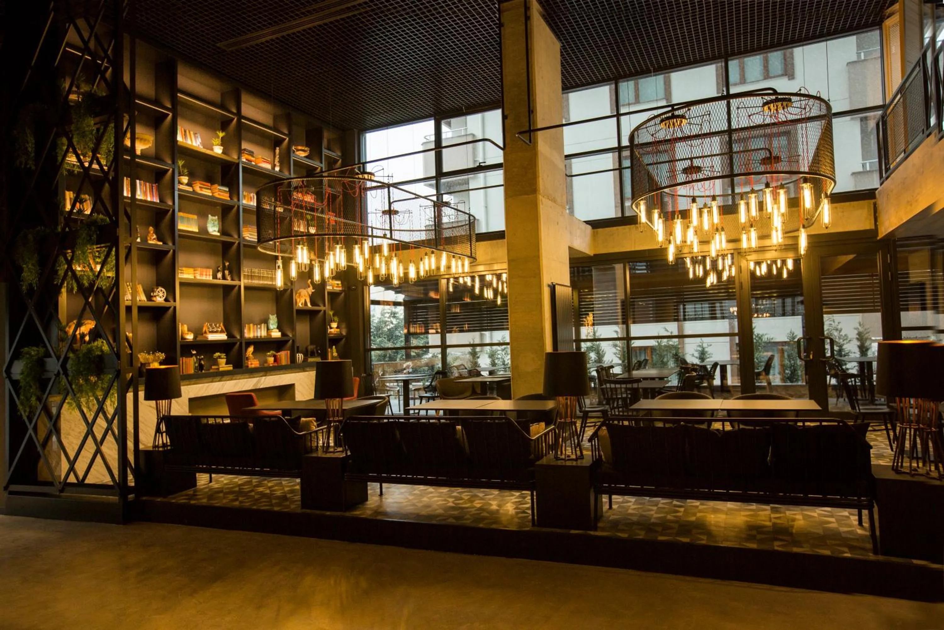 Restaurant/places to eat in Cityloft 161