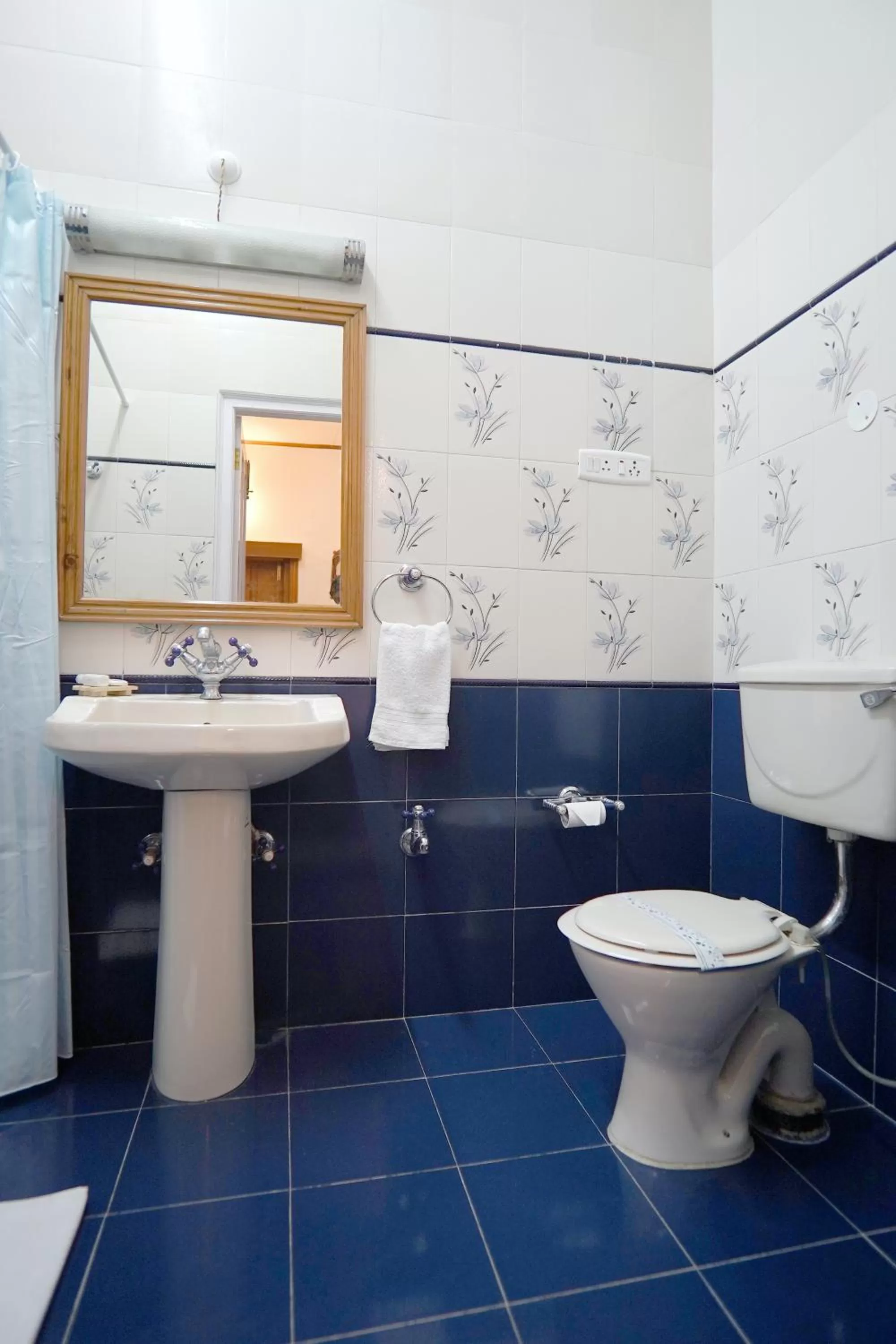 Toilet, Bathroom in The Edgeworth