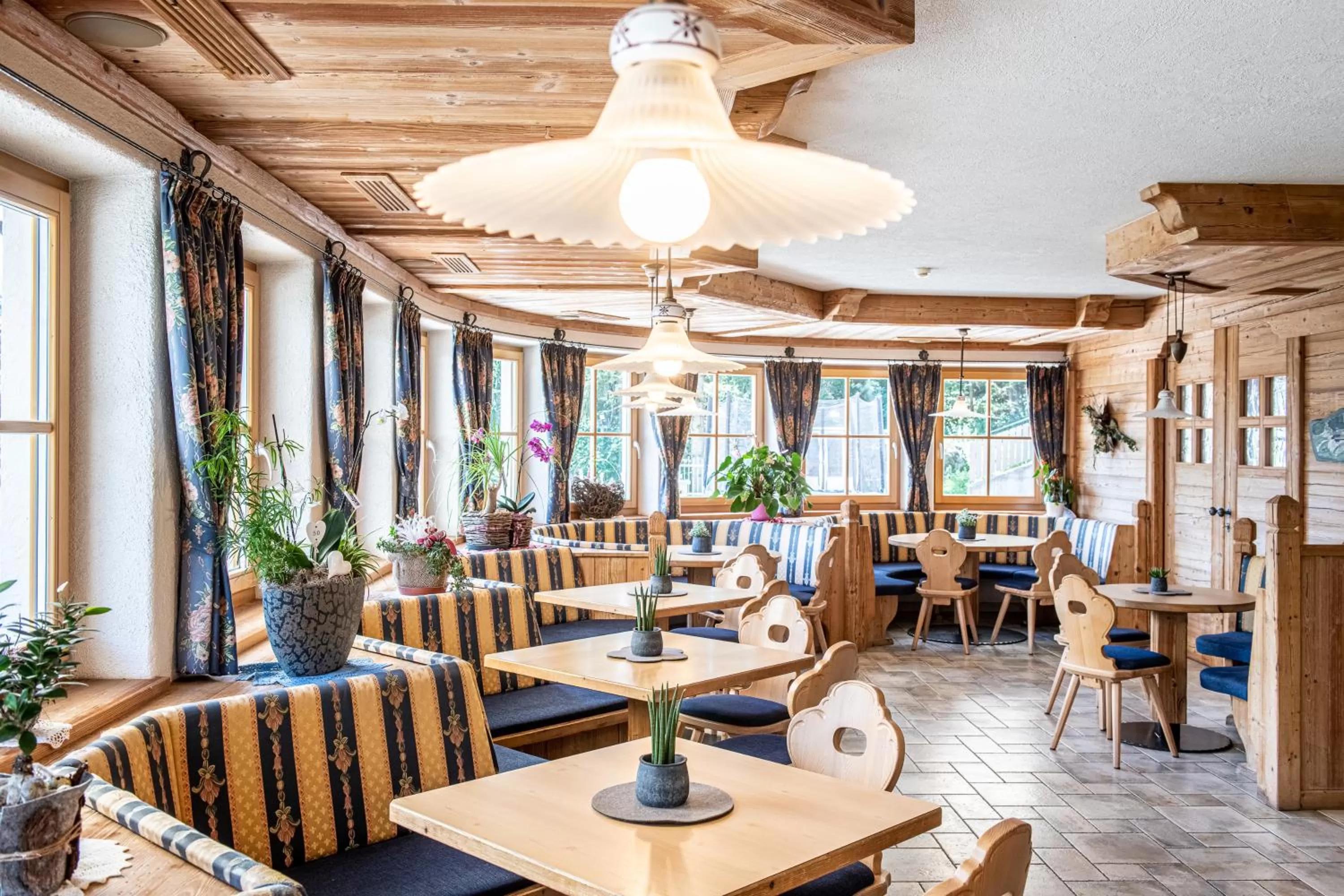 Restaurant/places to eat in Gasthof Bauhof