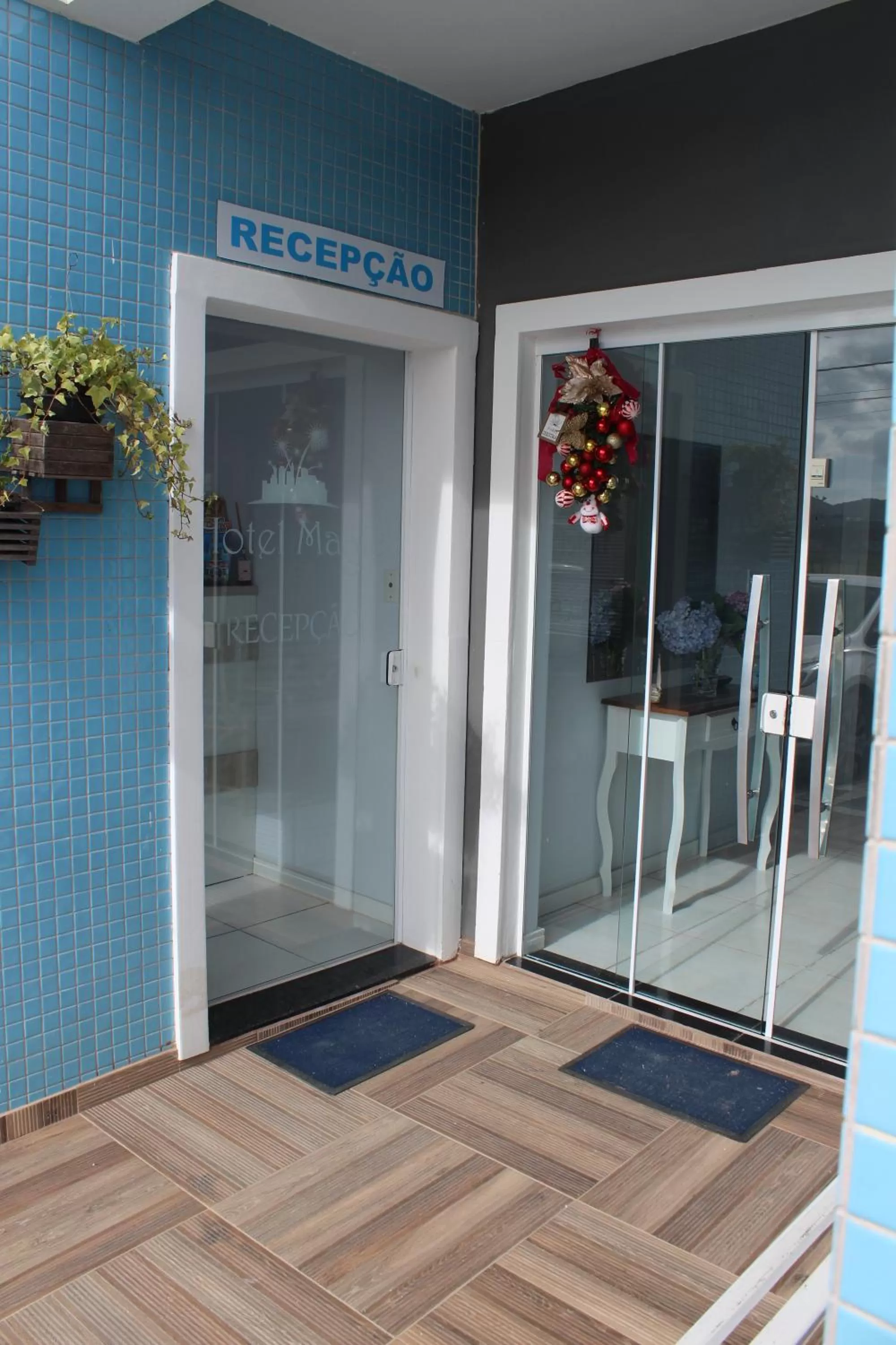 Facade/entrance in Hotel e Pousada Magic