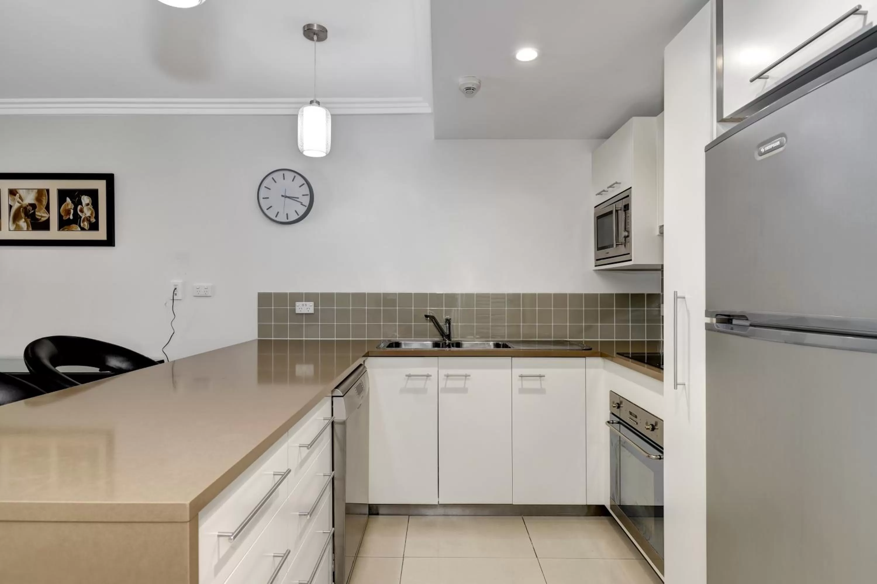 Kitchen/Kitchenette in Eden by the Bay