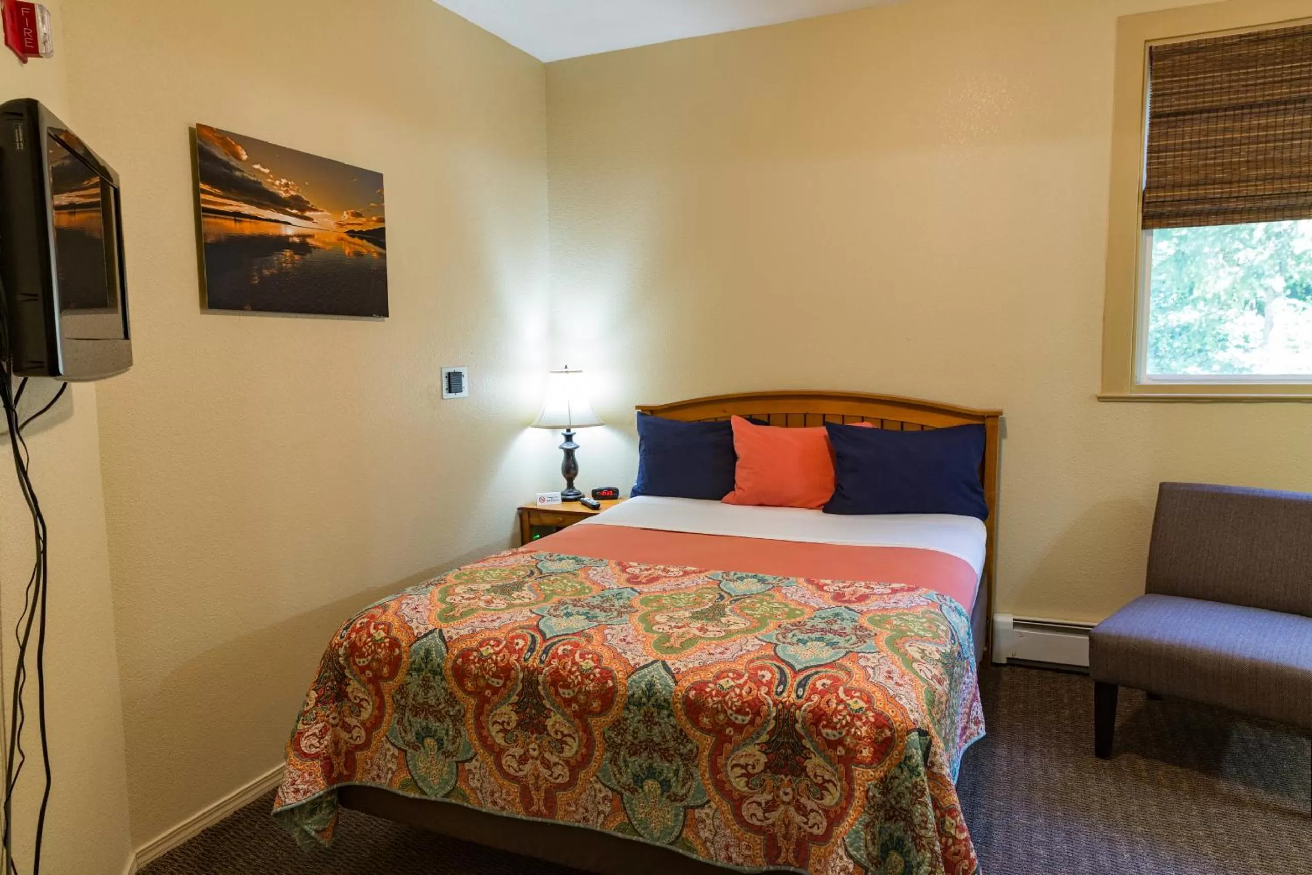 Bed in Hotel Cathlamet