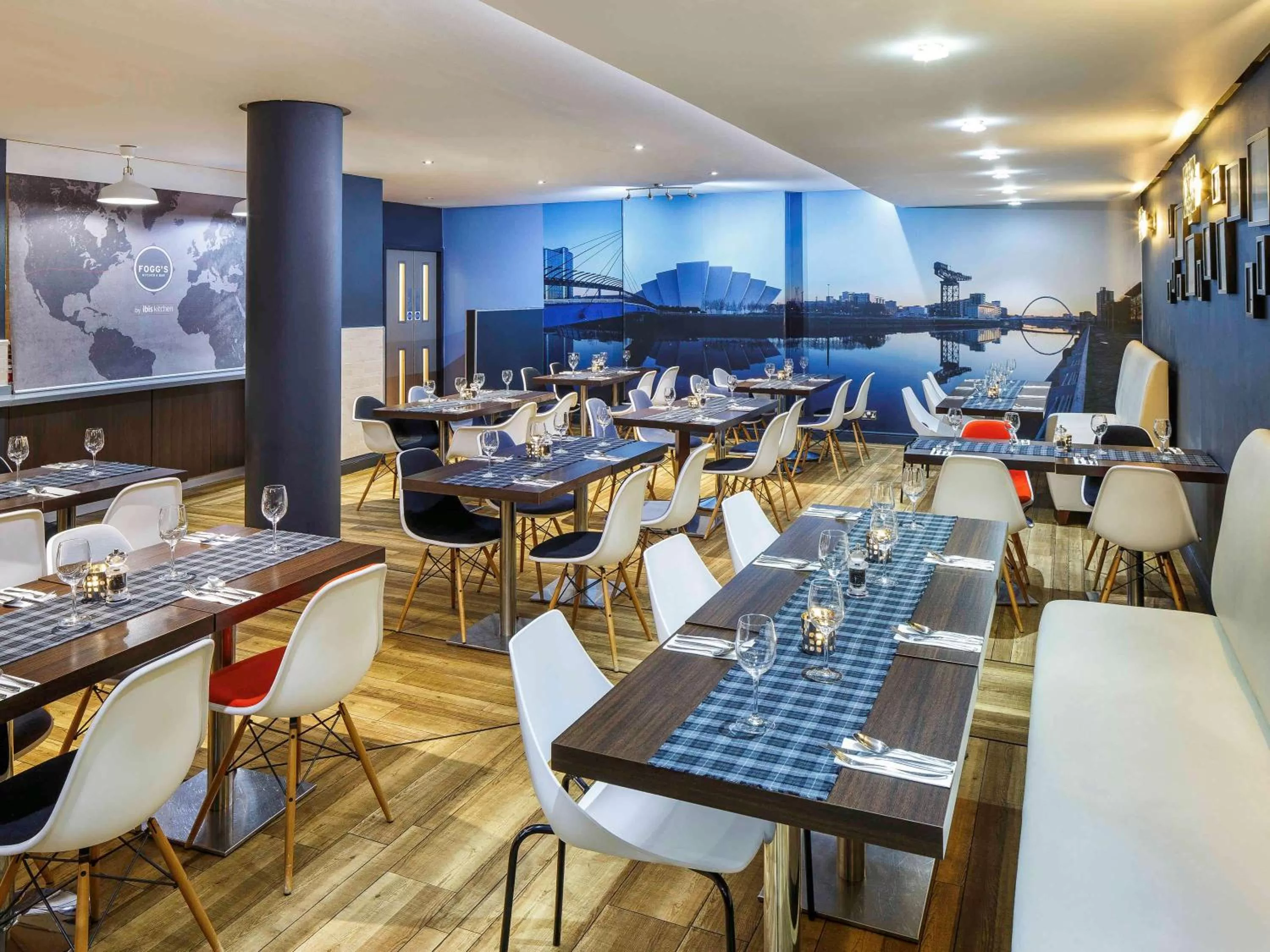 Restaurant/places to eat in ibis Glasgow City Centre – Sauchiehall St