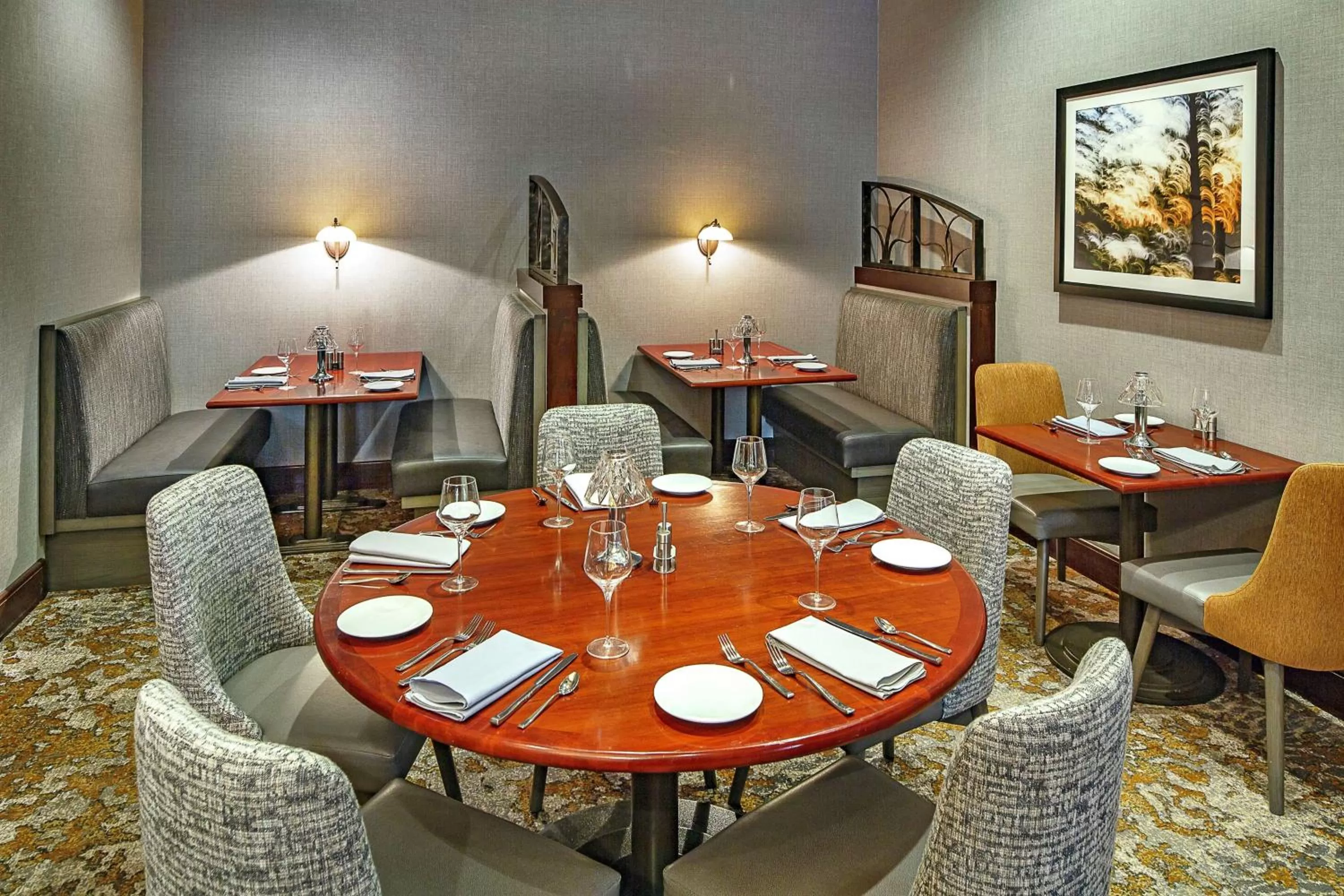 Restaurant/places to eat in Hilton Sacramento Arden West