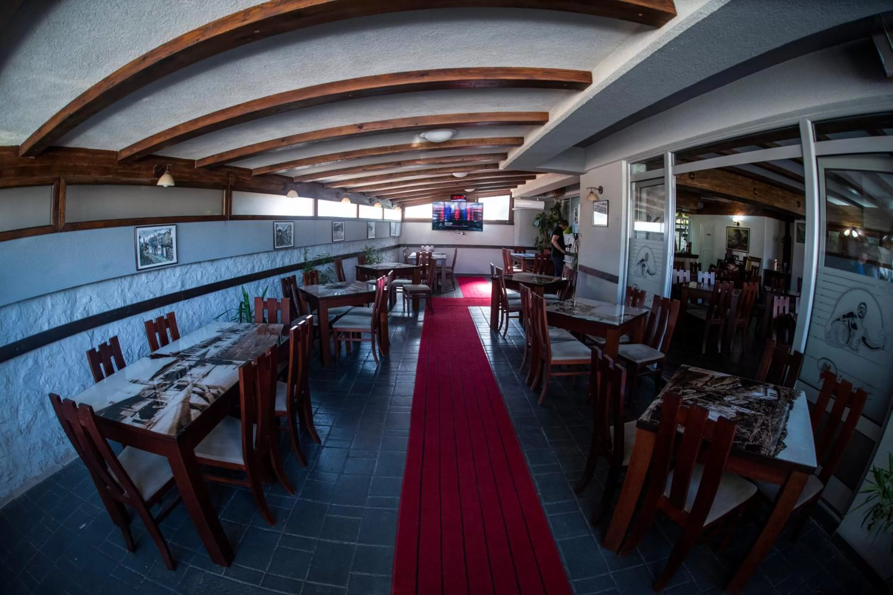 Restaurant/Places to Eat in DIONIS Rooms & Apartments