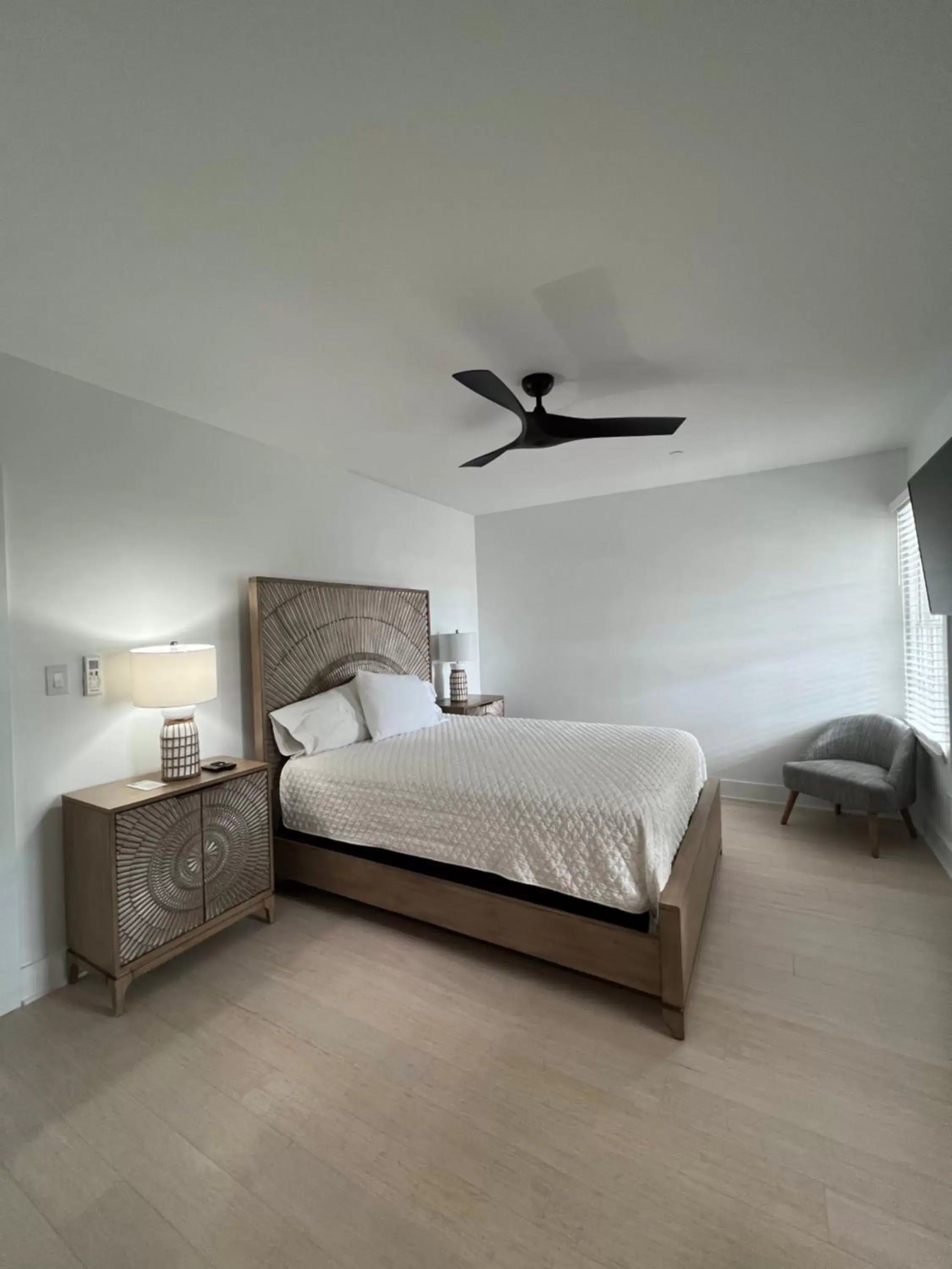 Queen Room with Balcony in Elaine's Cape May Boutique Hotel Queen Room with Balcony in Elaine's Cape May Boutique Hotel