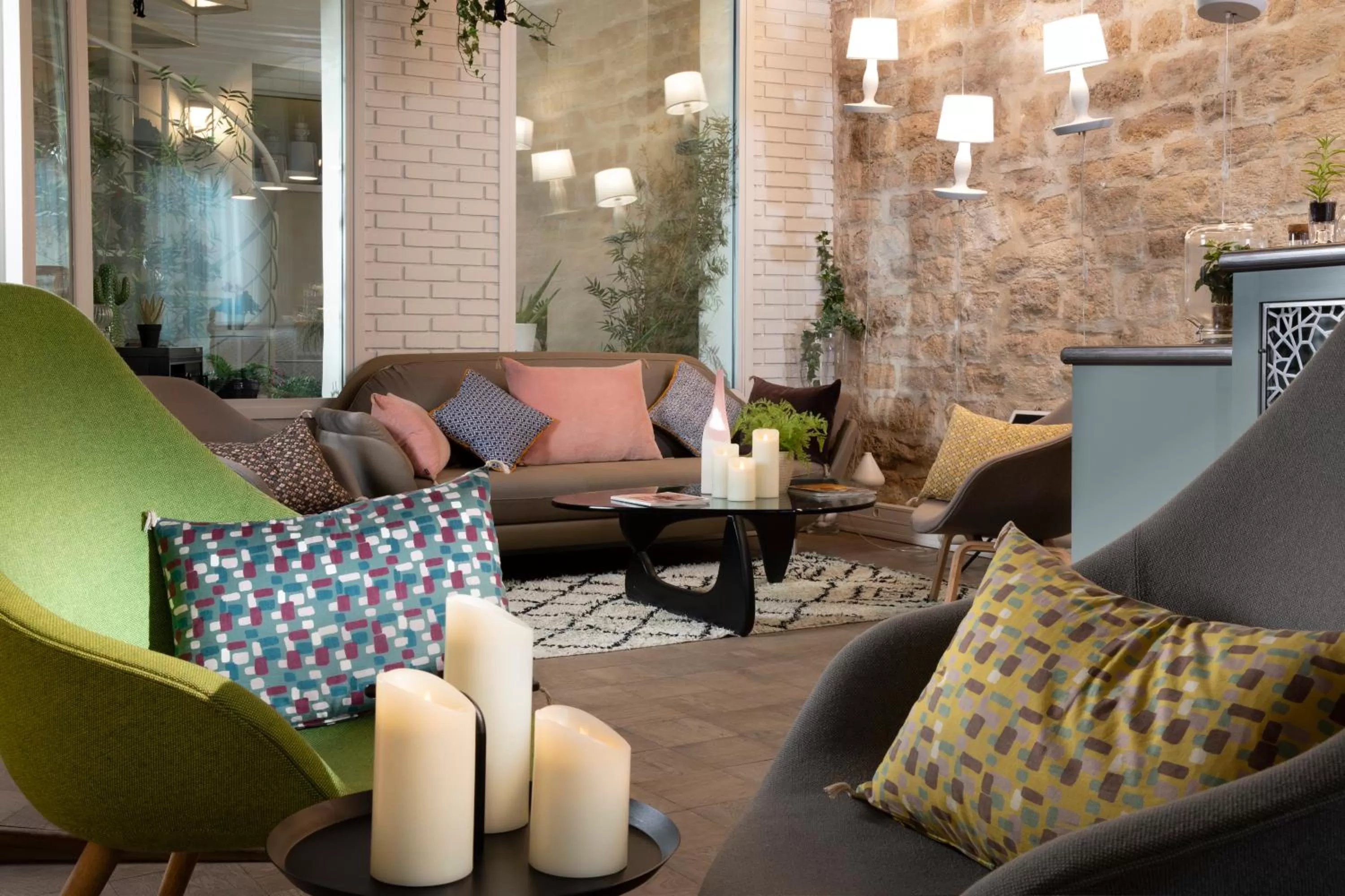 Living room in Hôtel Marais Hôme