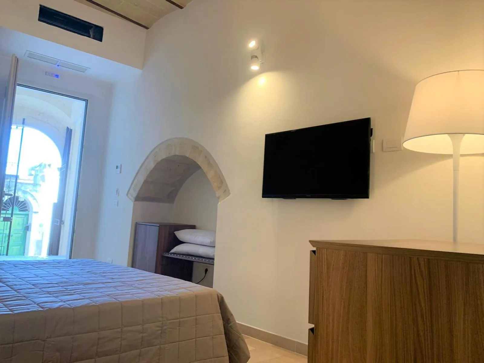 TV and multimedia, Bed in Albergo Del Sedile