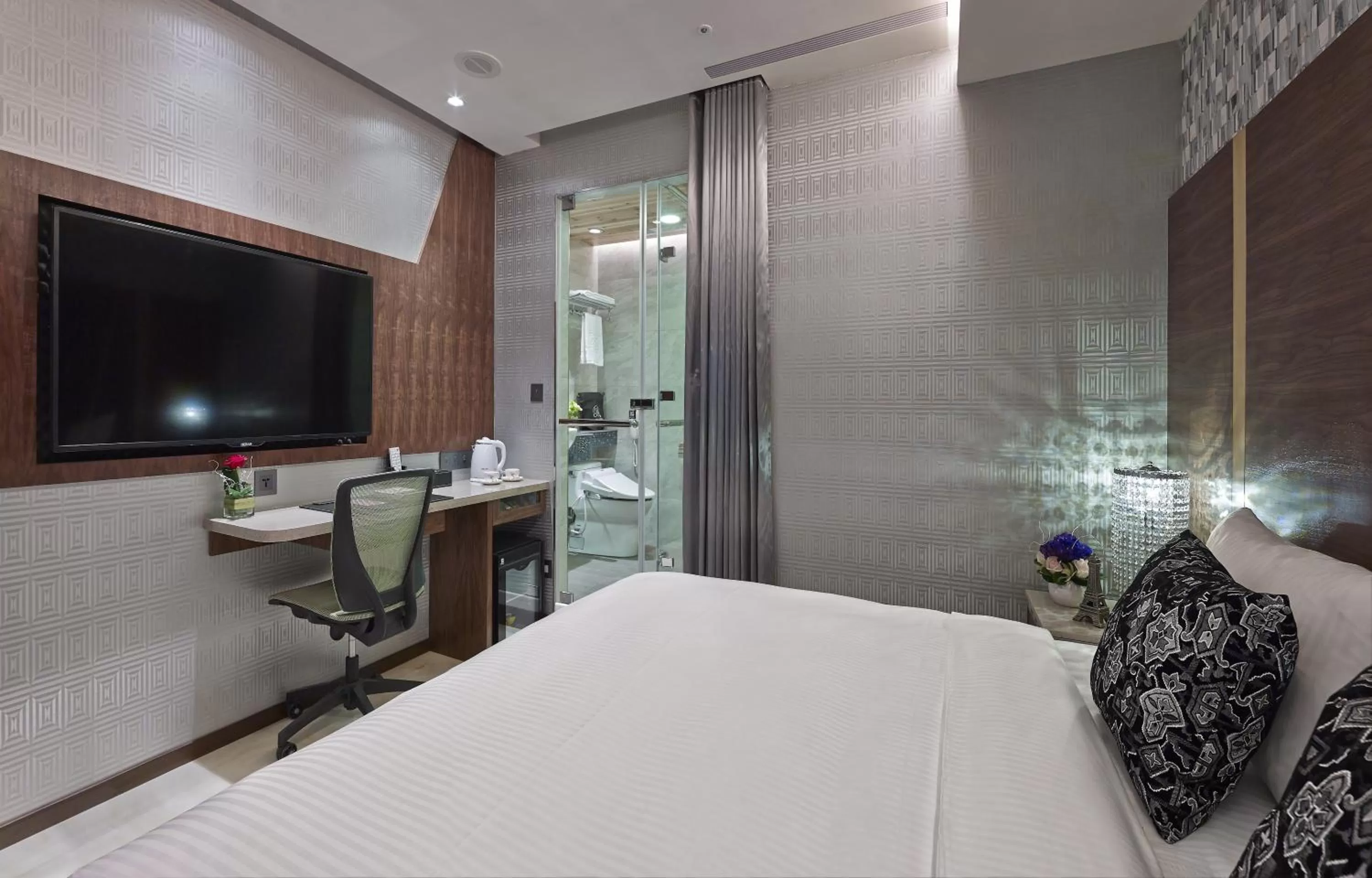 Bed in Beauty Hotels Taipei - HOTEL BSTAY Self Check In