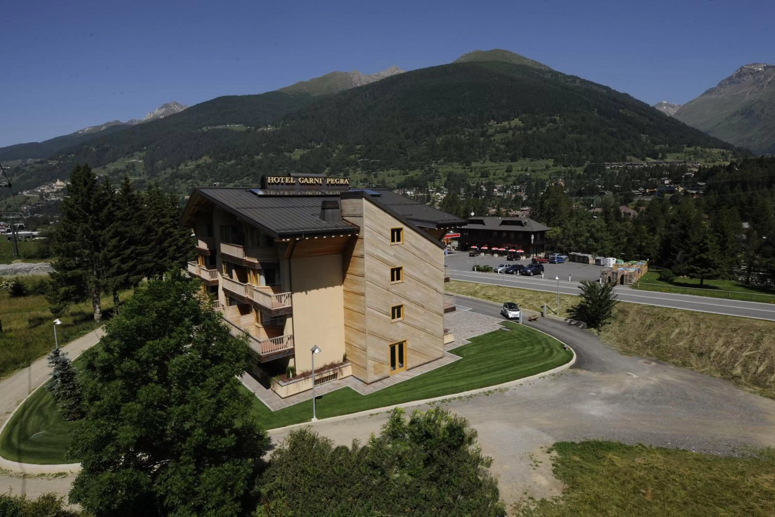 Bird's eye view in Hotel Garni Pegrà