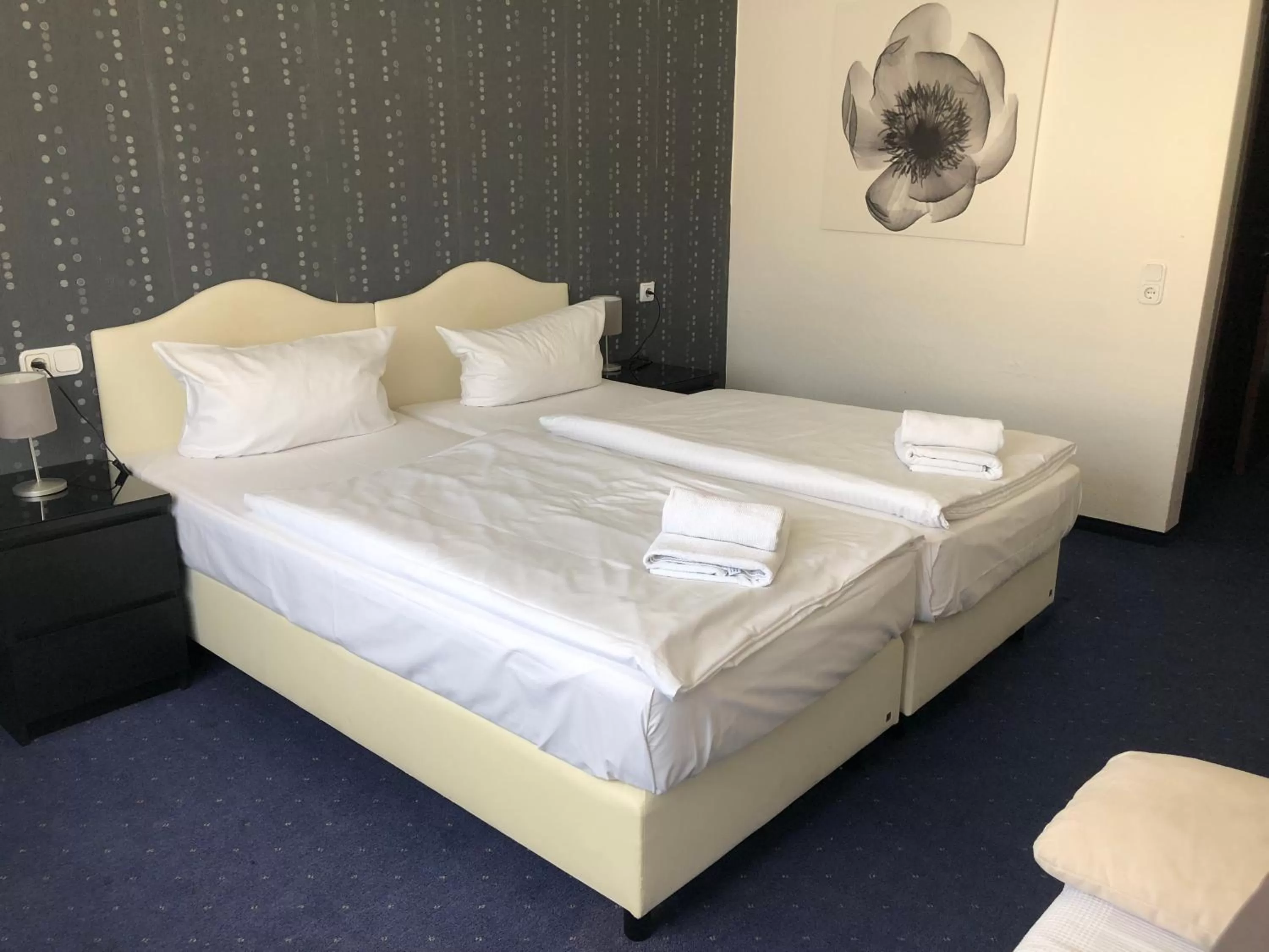 Bed in Hotel Royal Hanau