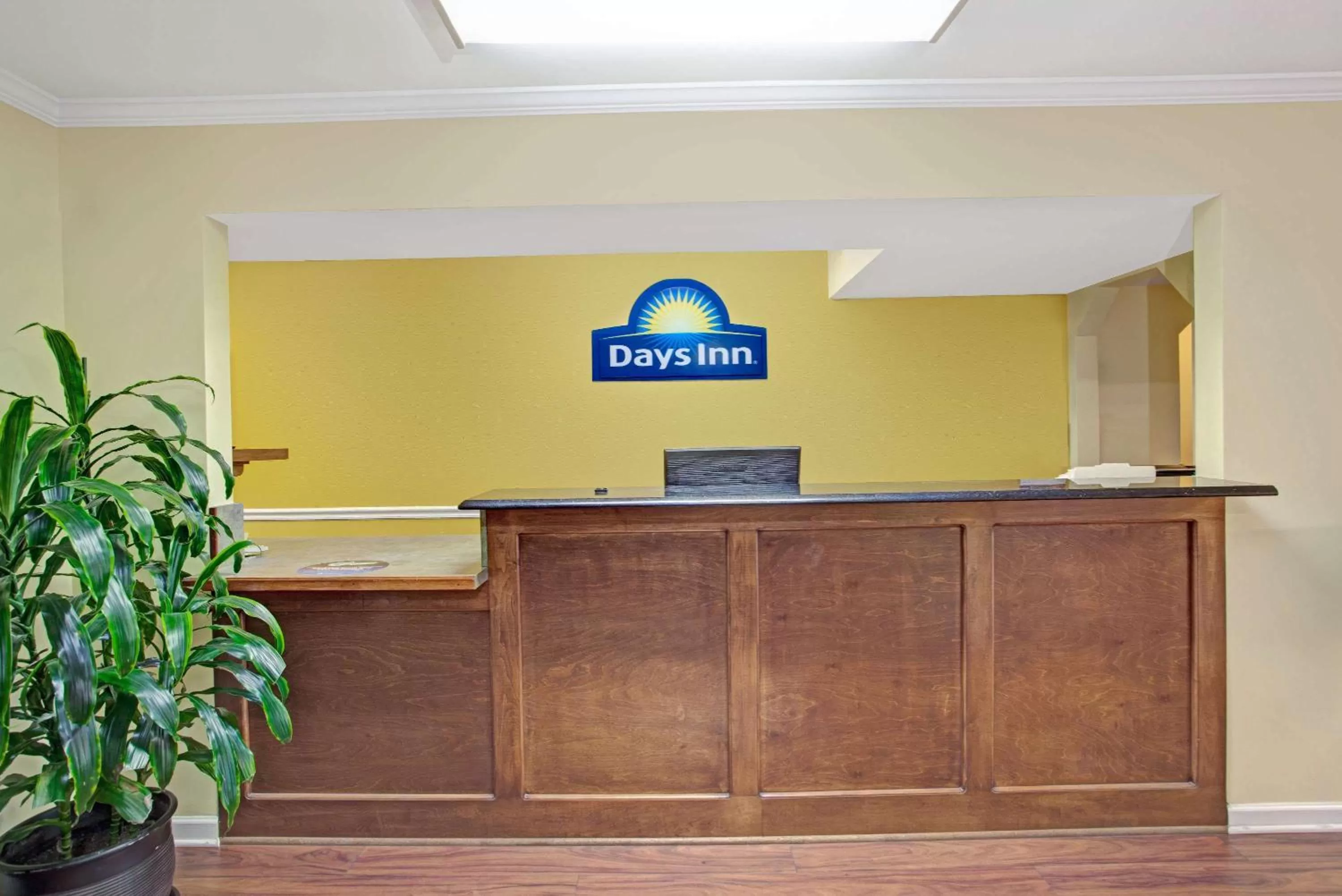 Lobby or reception in Days Inn by Wyndham Marietta White Water