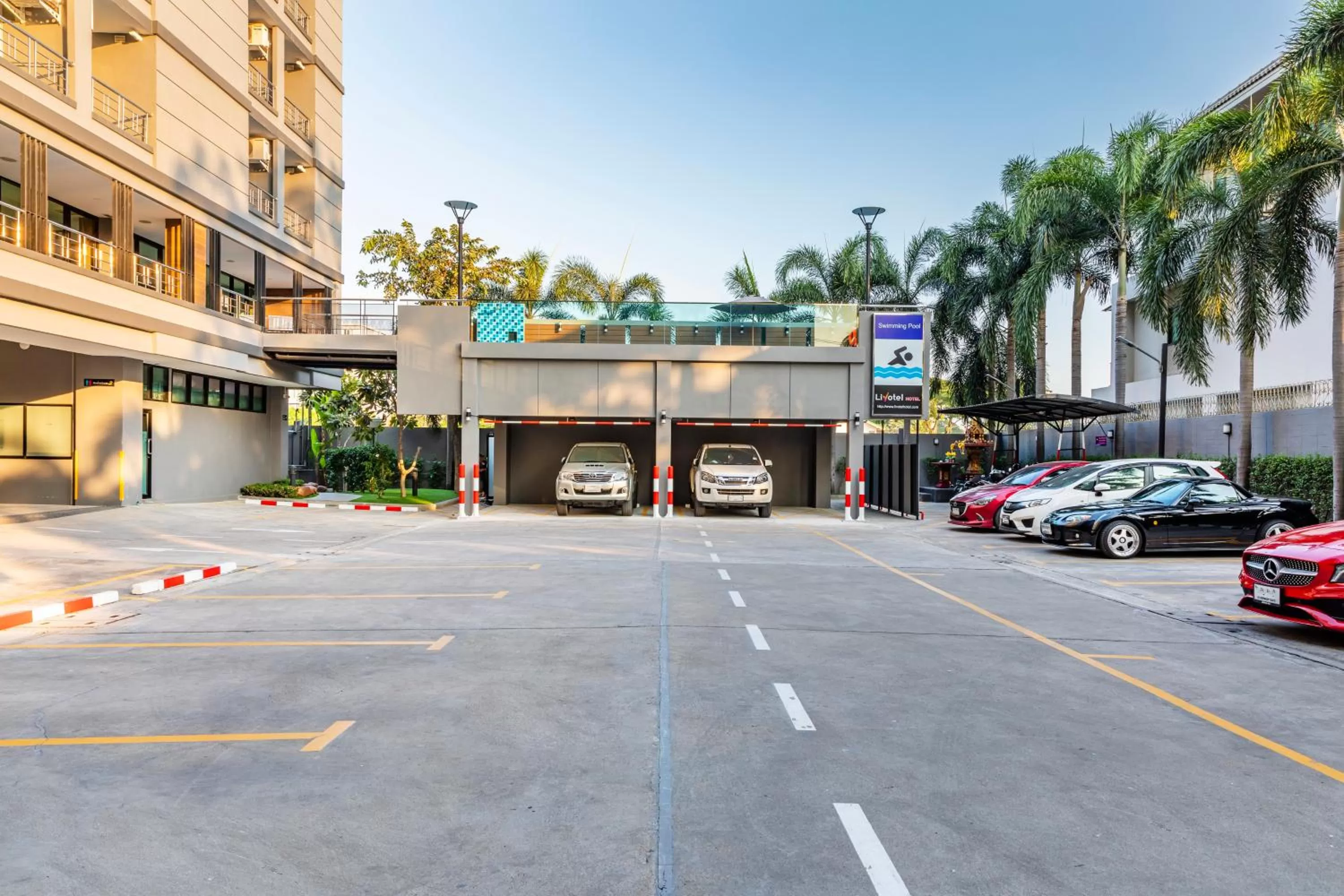 Area and facilities in Livotel Hotel Hua Mak Bangkok
